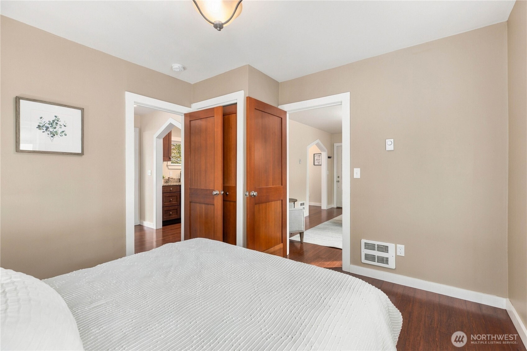 property viewer photo 12