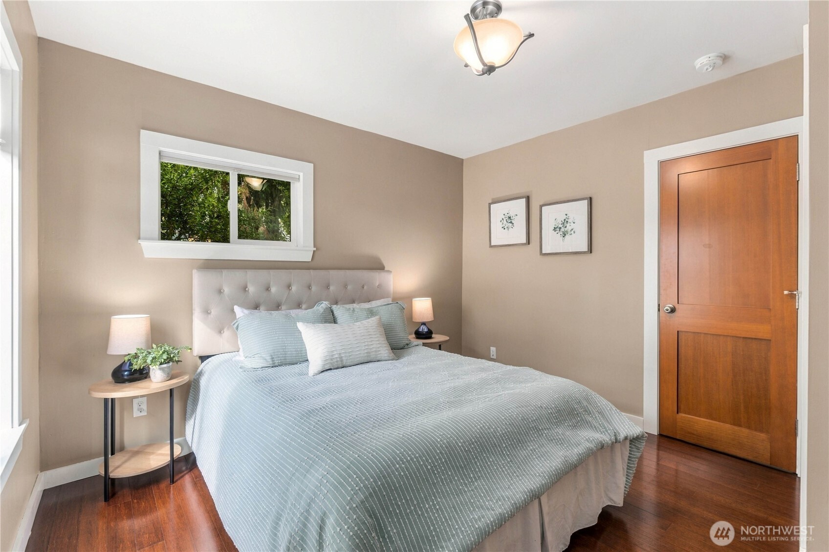 property viewer photo 13