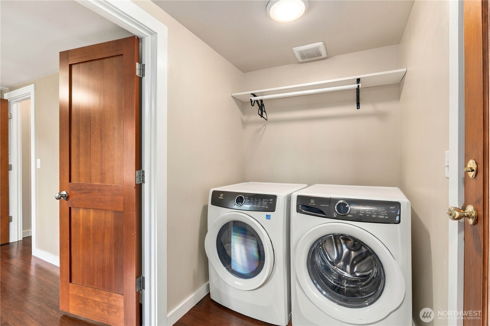 property viewer photo 20