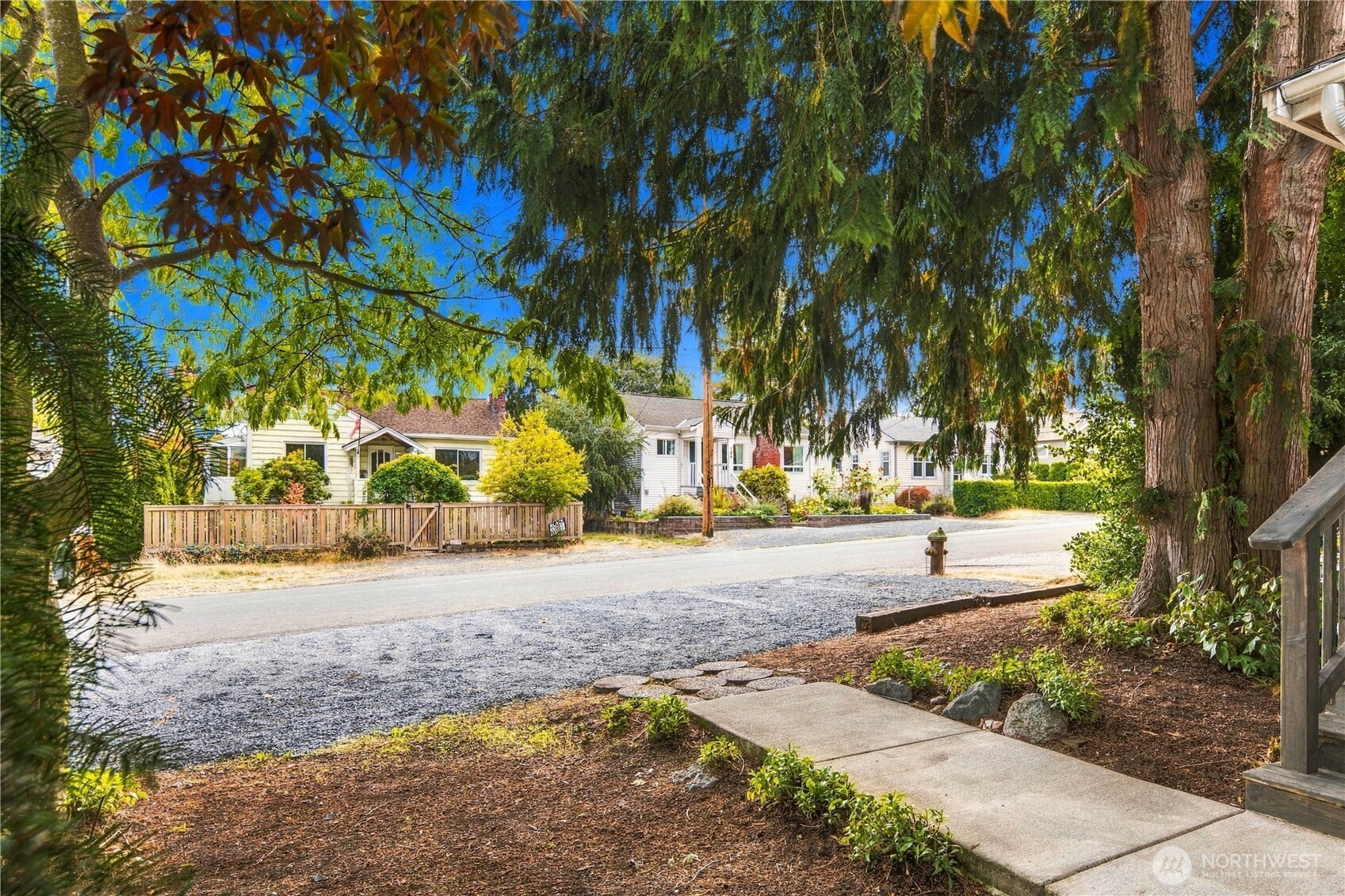 property viewer photo 31