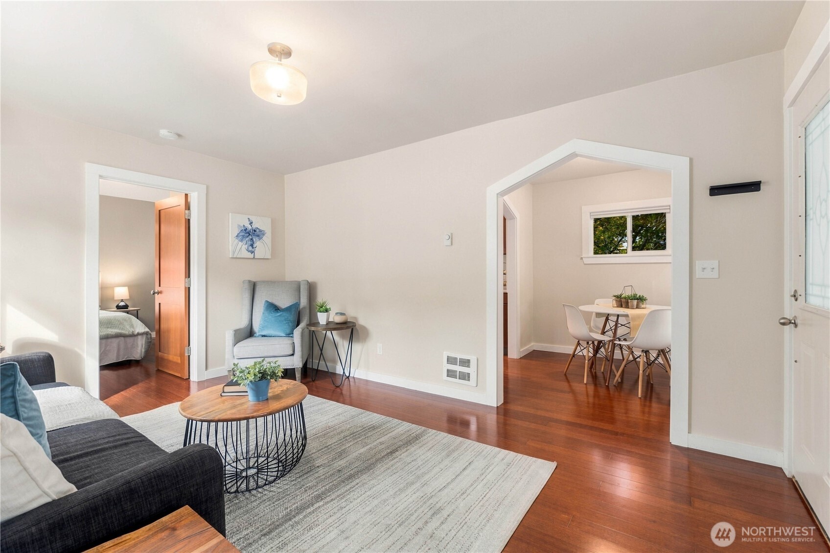 property viewer photo 8