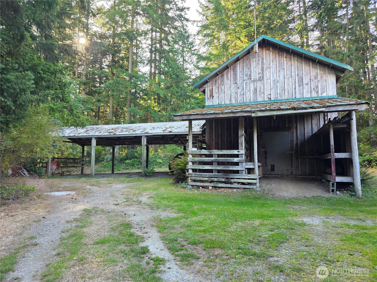 main property photo 11