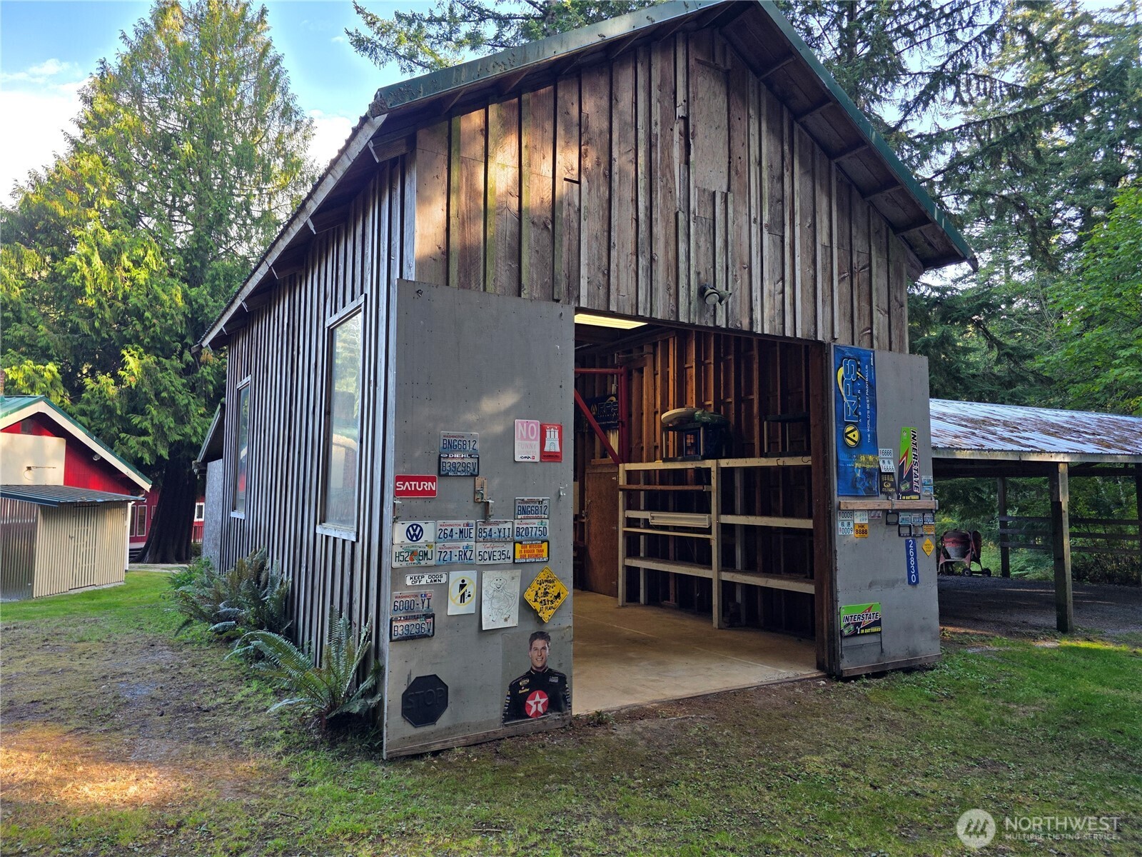 main property photo 16