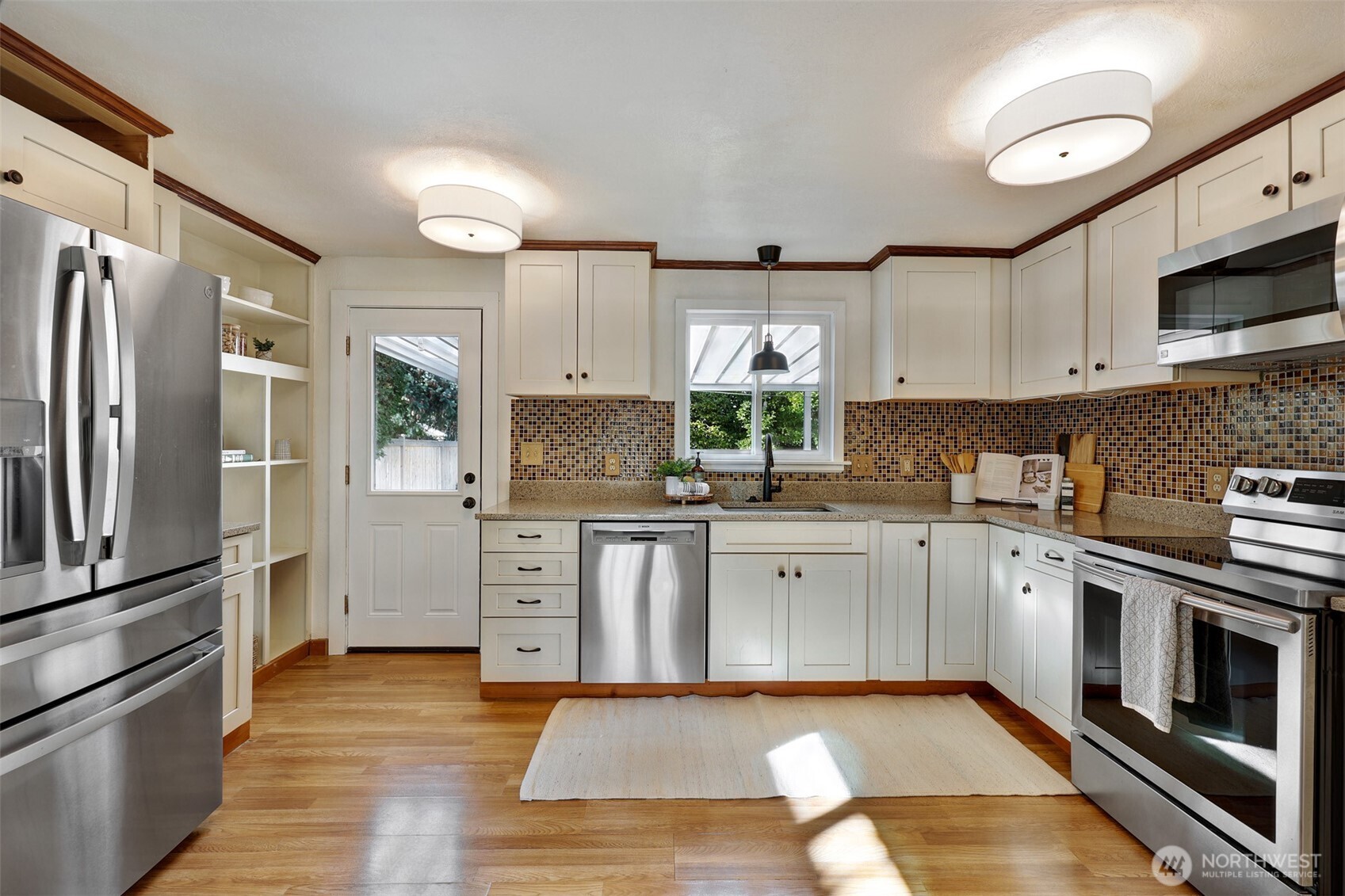 property viewer photo 13