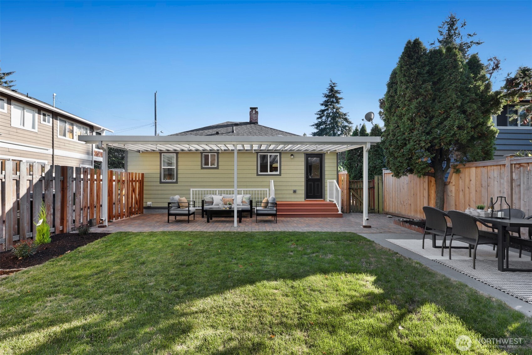 property viewer photo 32