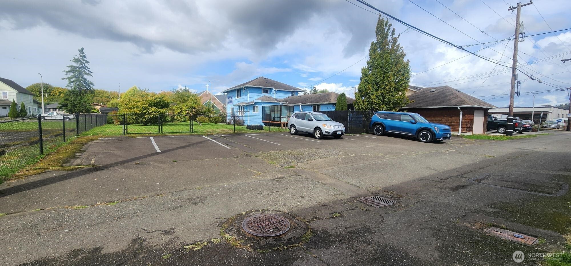 main property photo 30