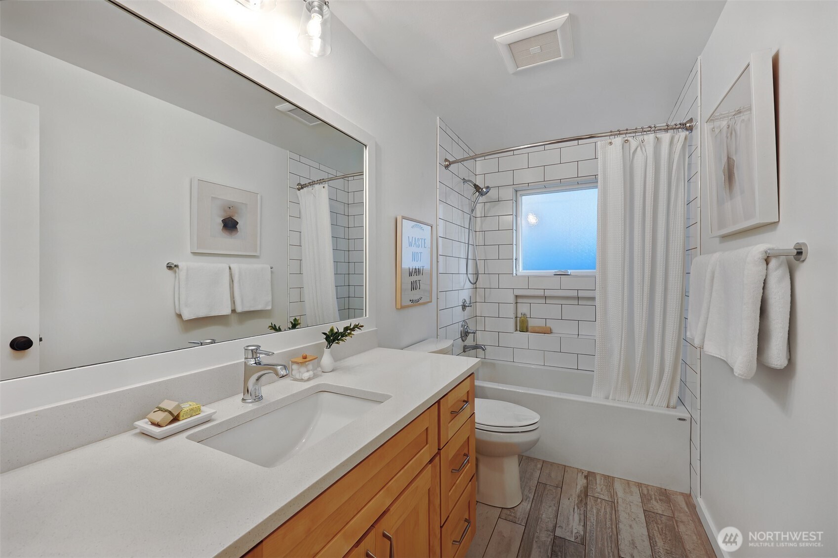 property viewer photo 18