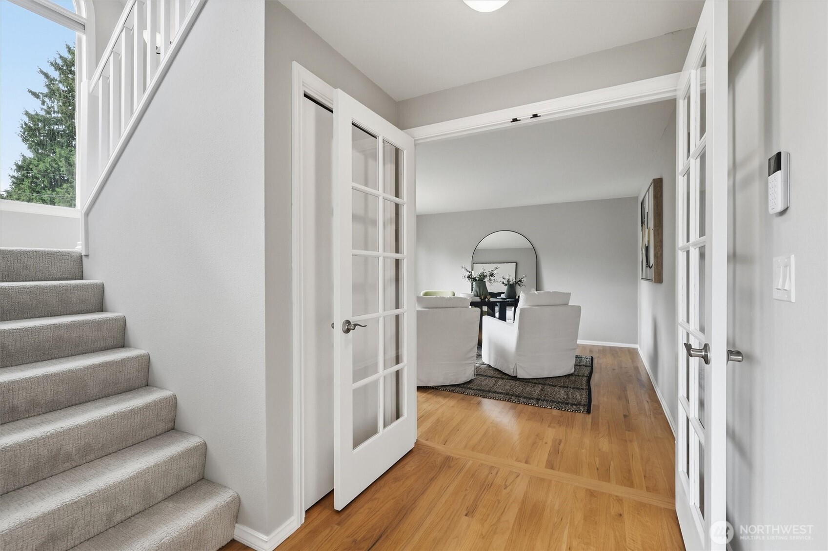 property viewer photo 2