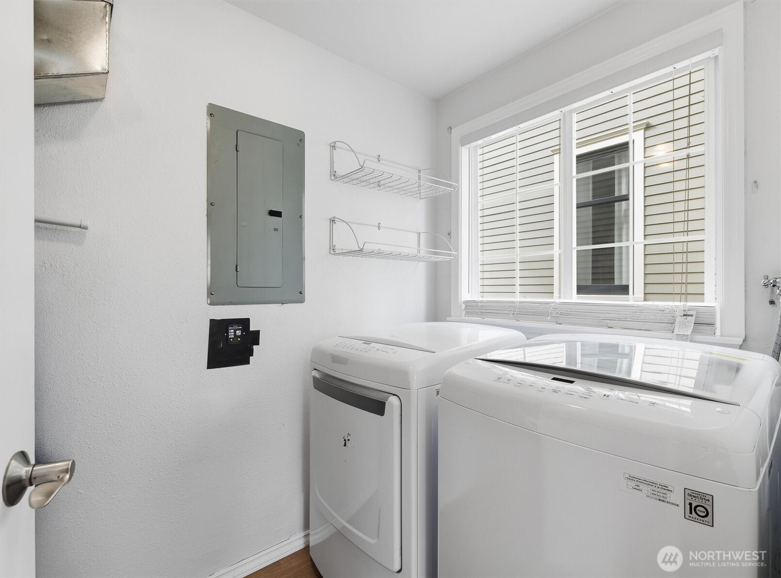 property viewer photo 25