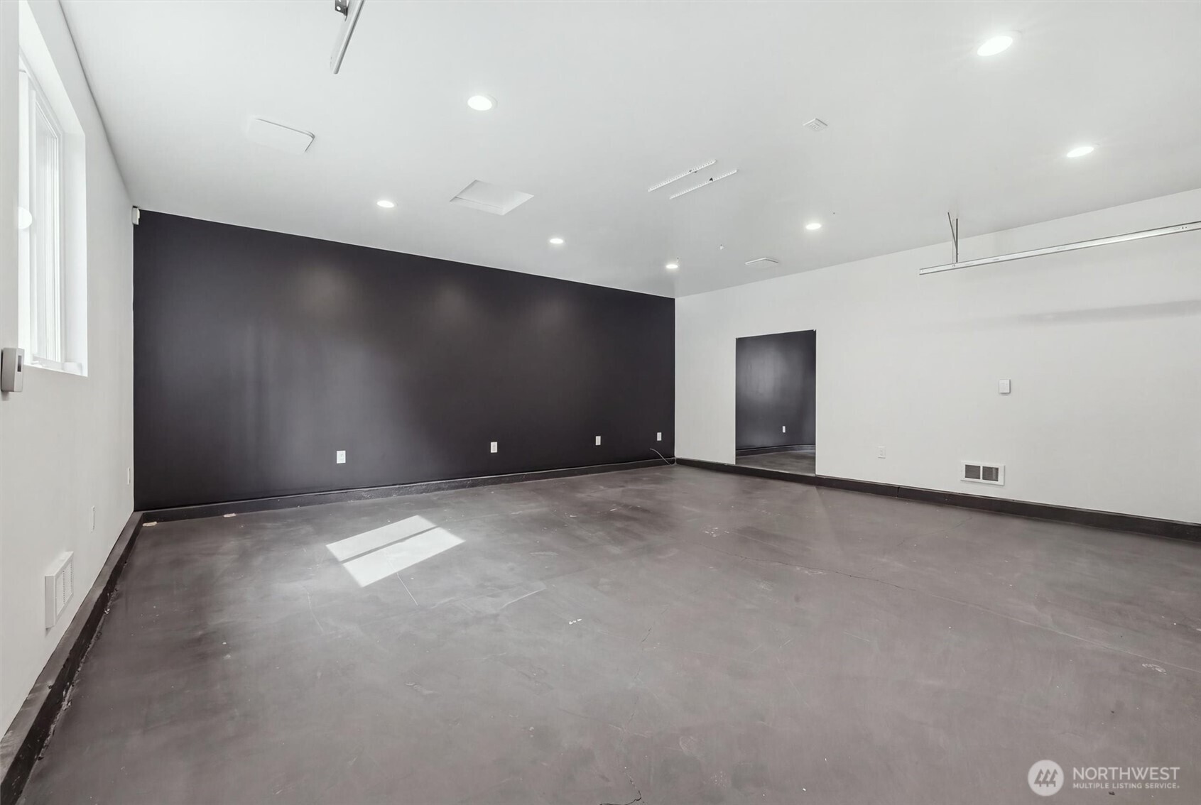 property viewer photo 30