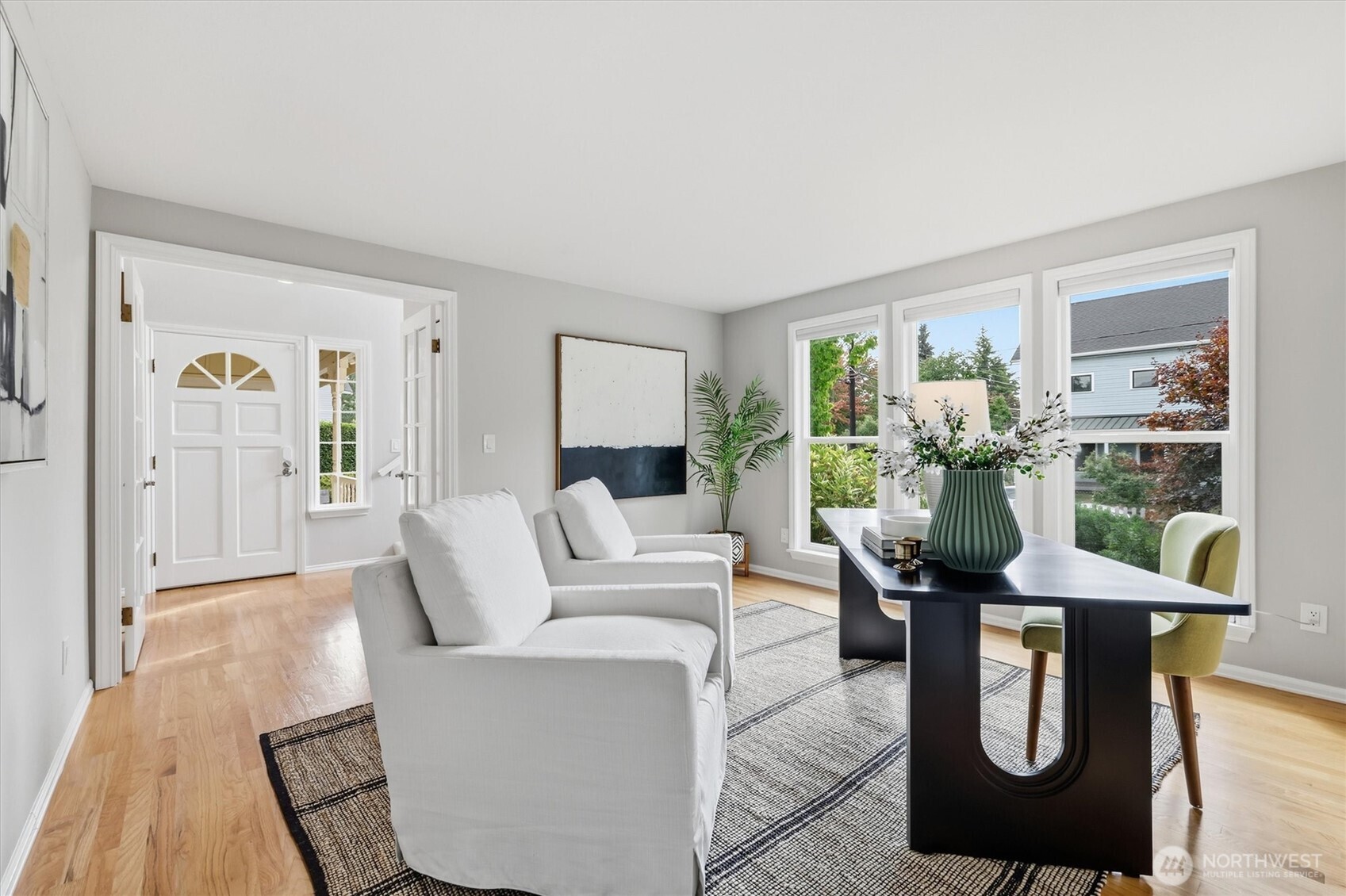 property viewer photo 4