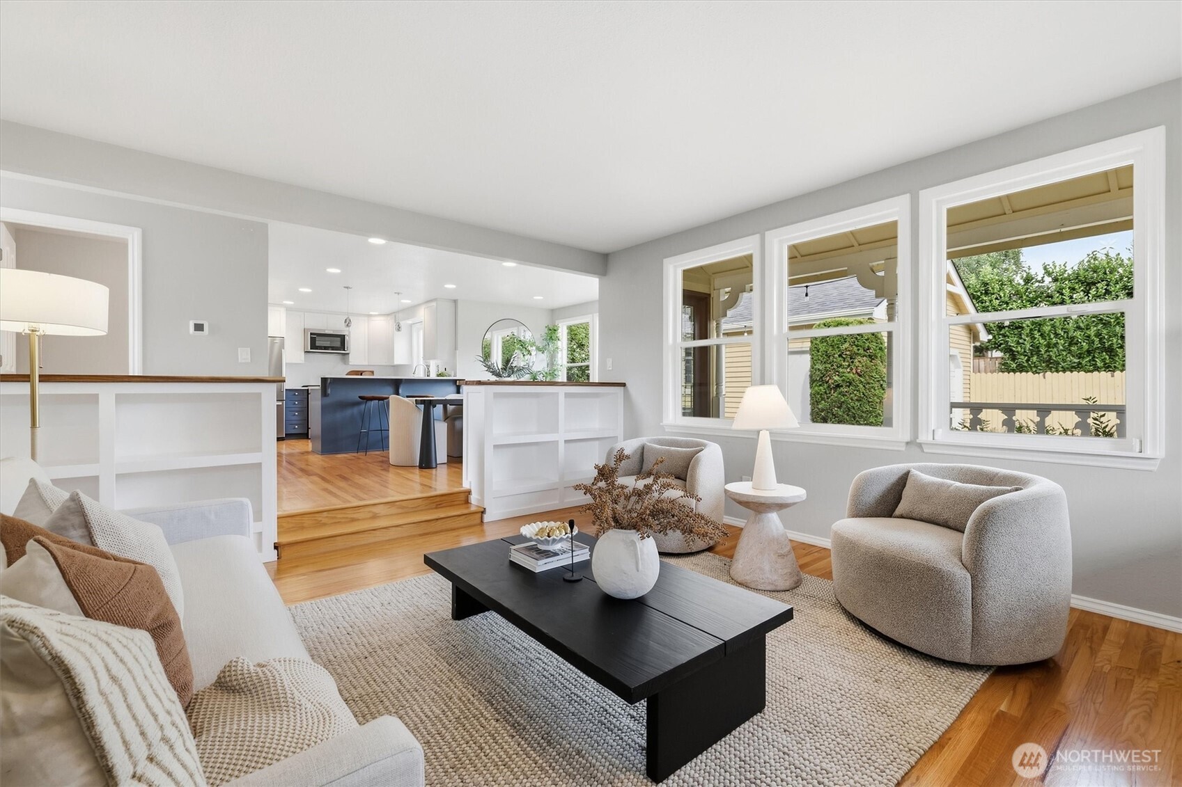 property viewer photo 7