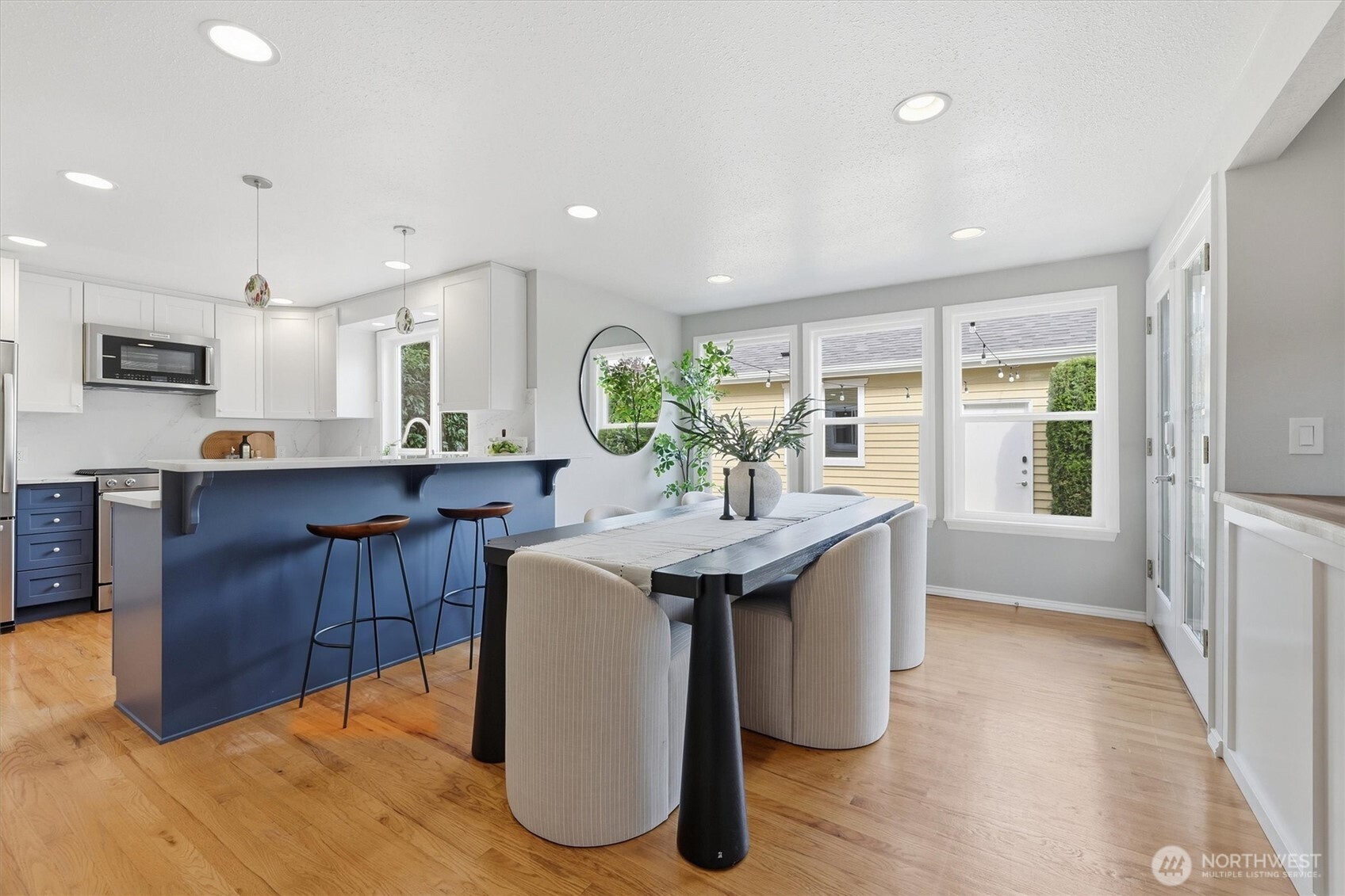 property viewer photo 8