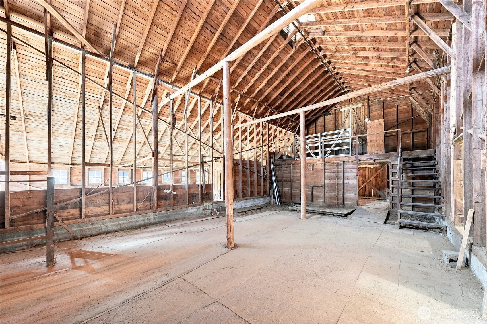 main property photo 31