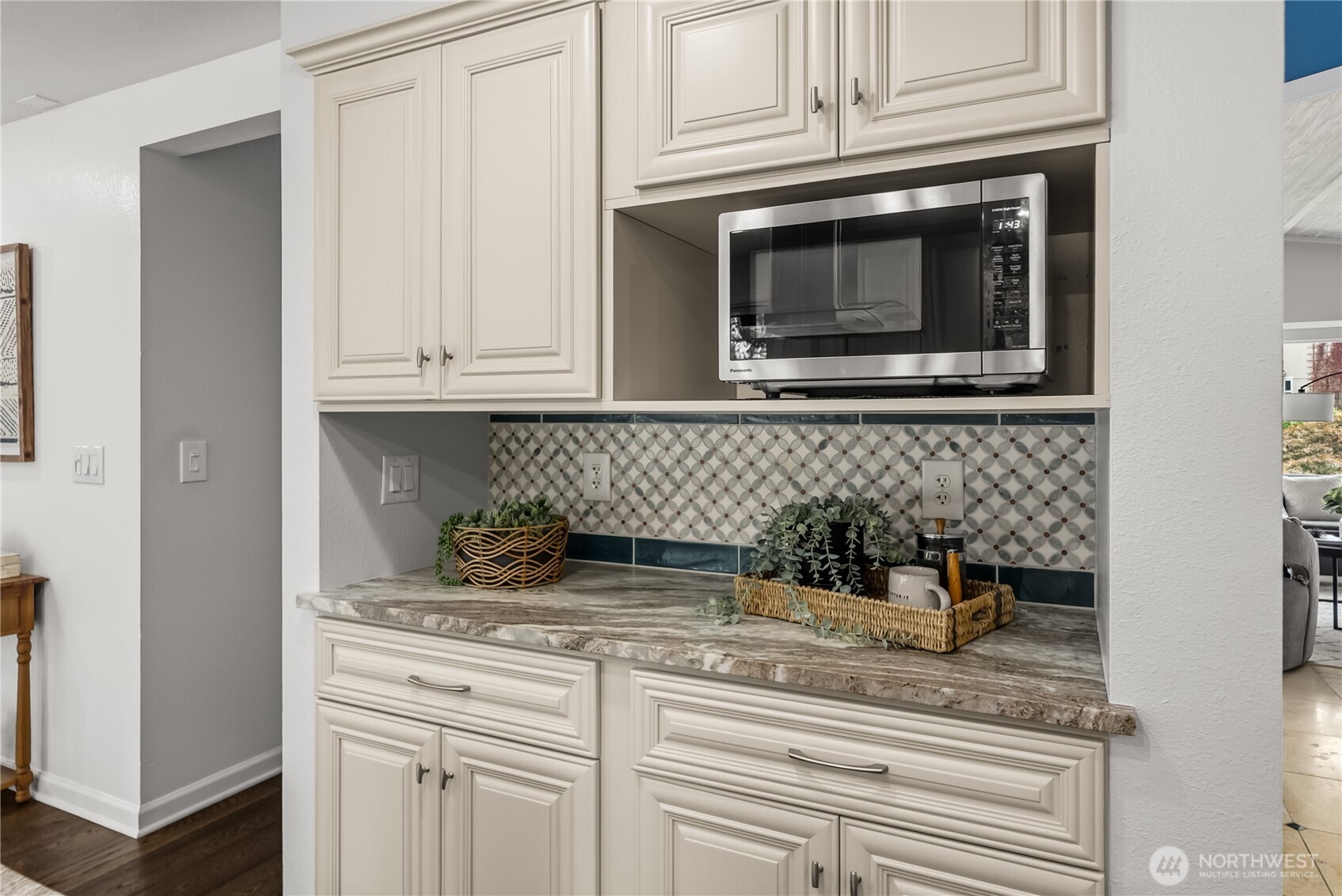 property viewer photo 10