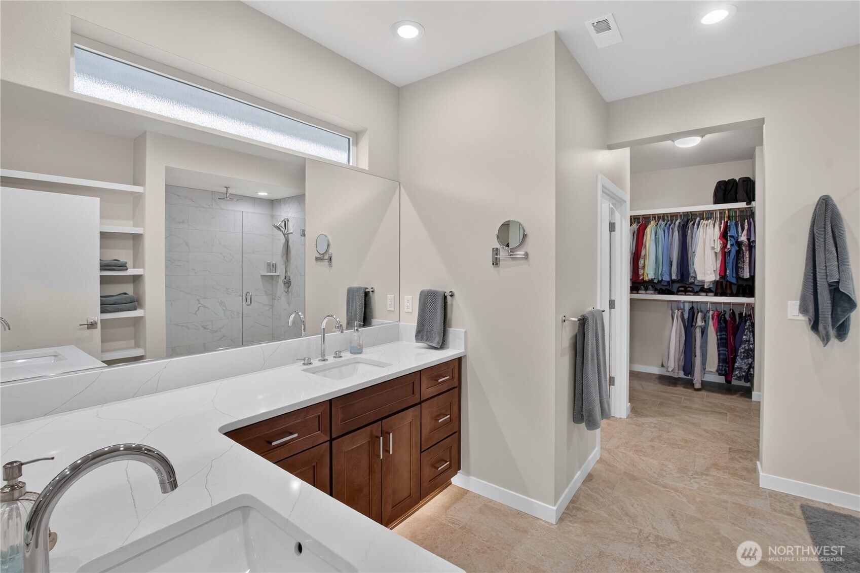 property viewer photo 16