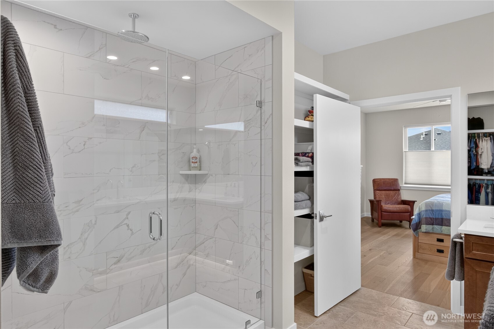 property viewer photo 17