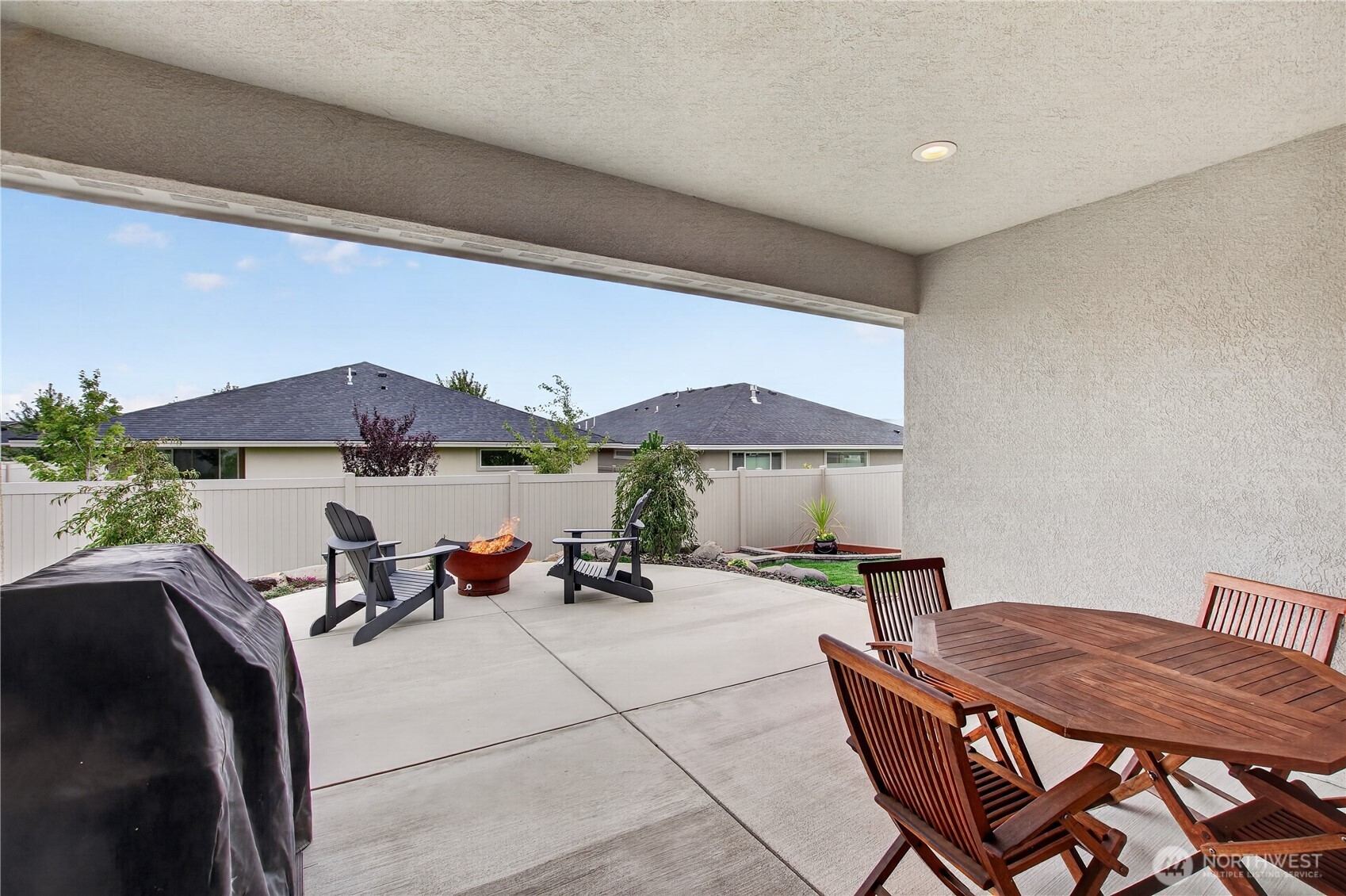 property viewer photo 22