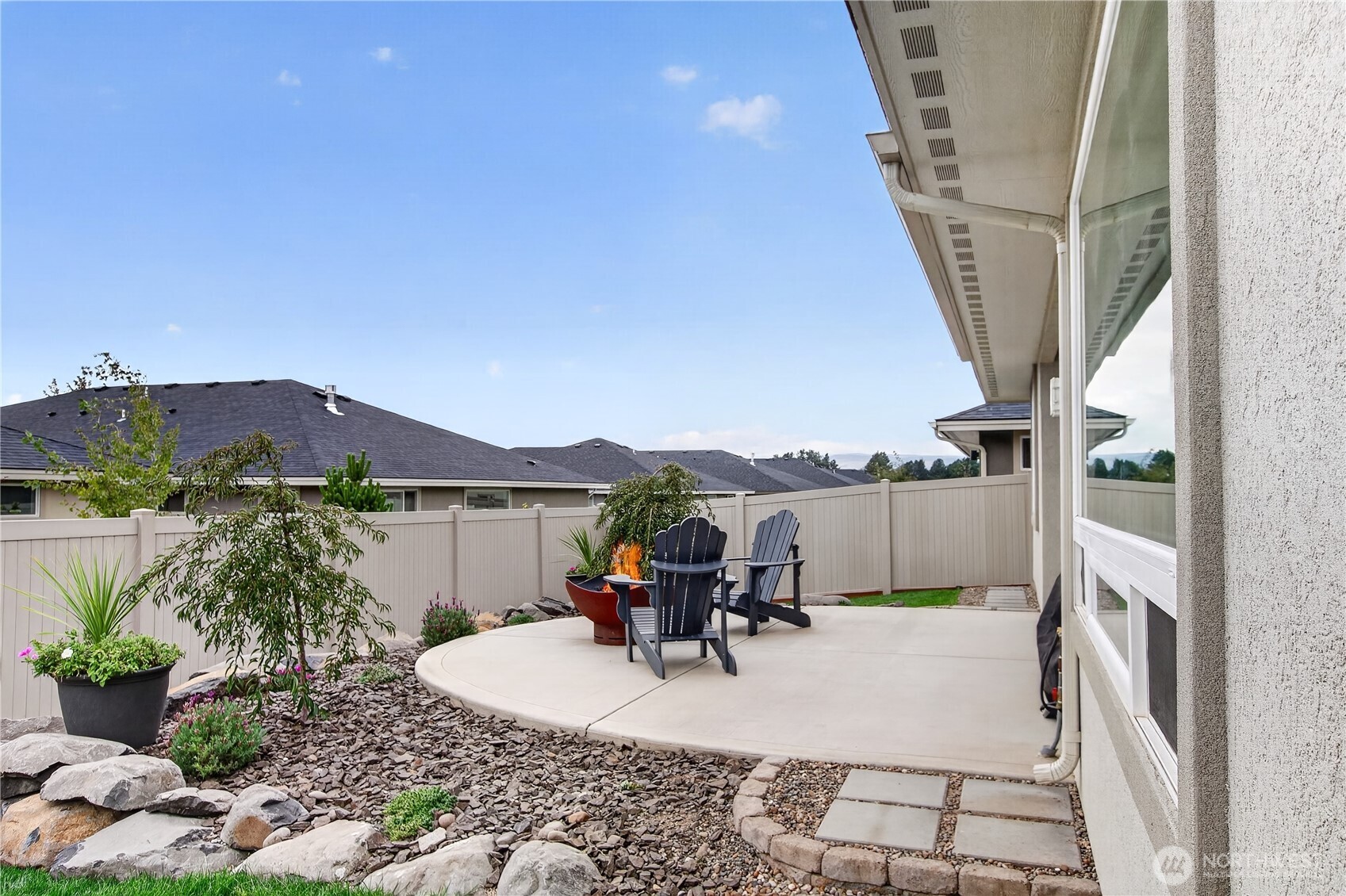 property viewer photo 23