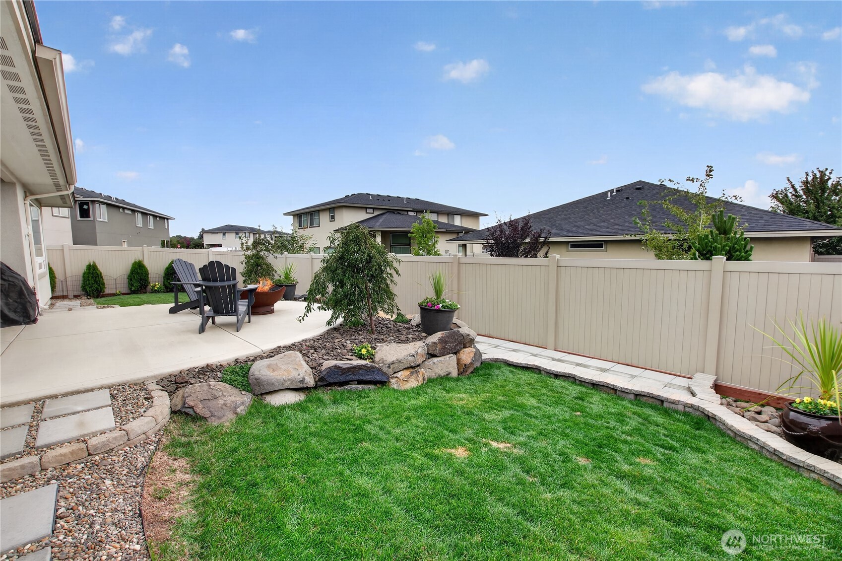 property viewer photo 24