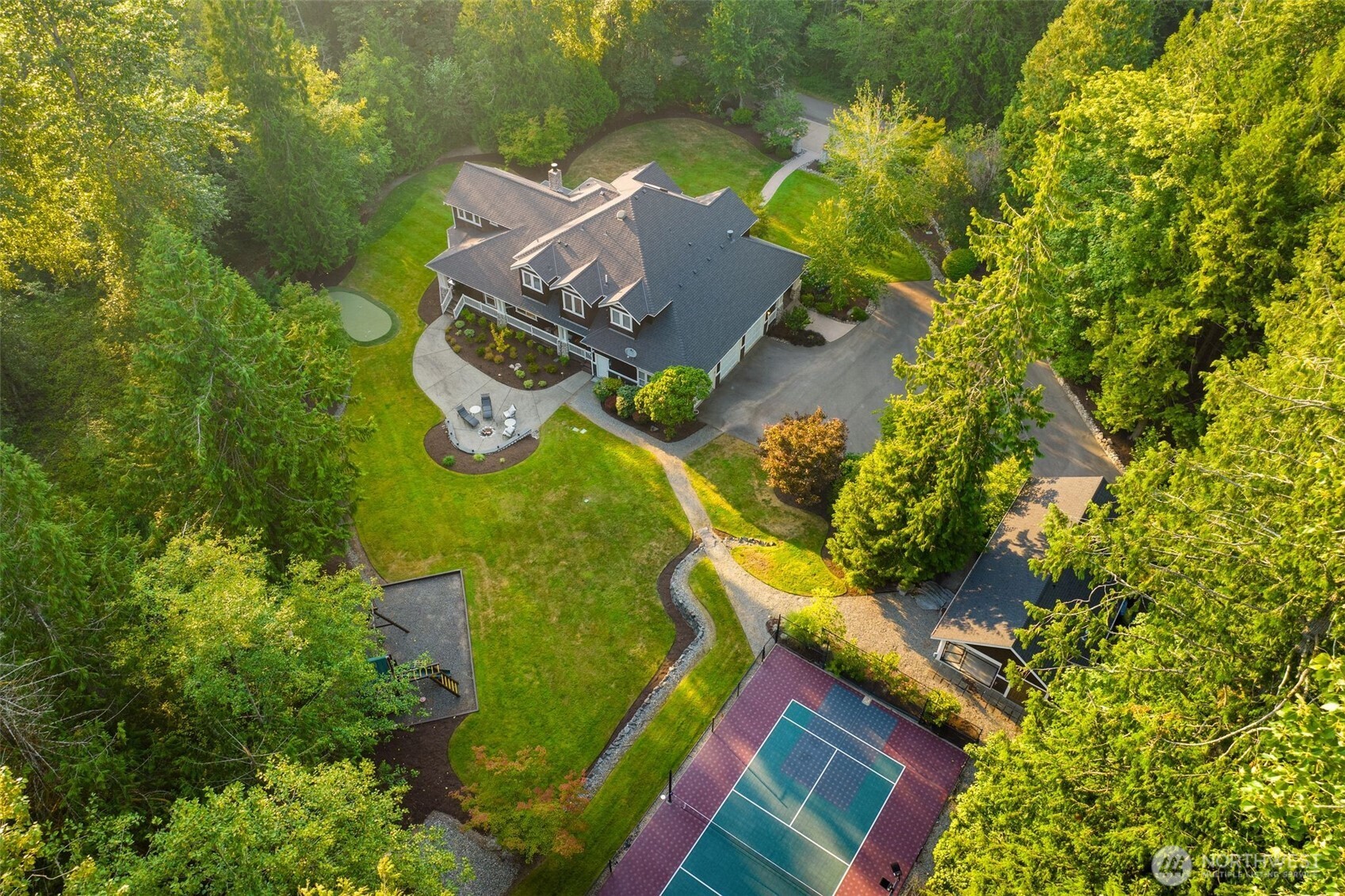 main property photo 25
