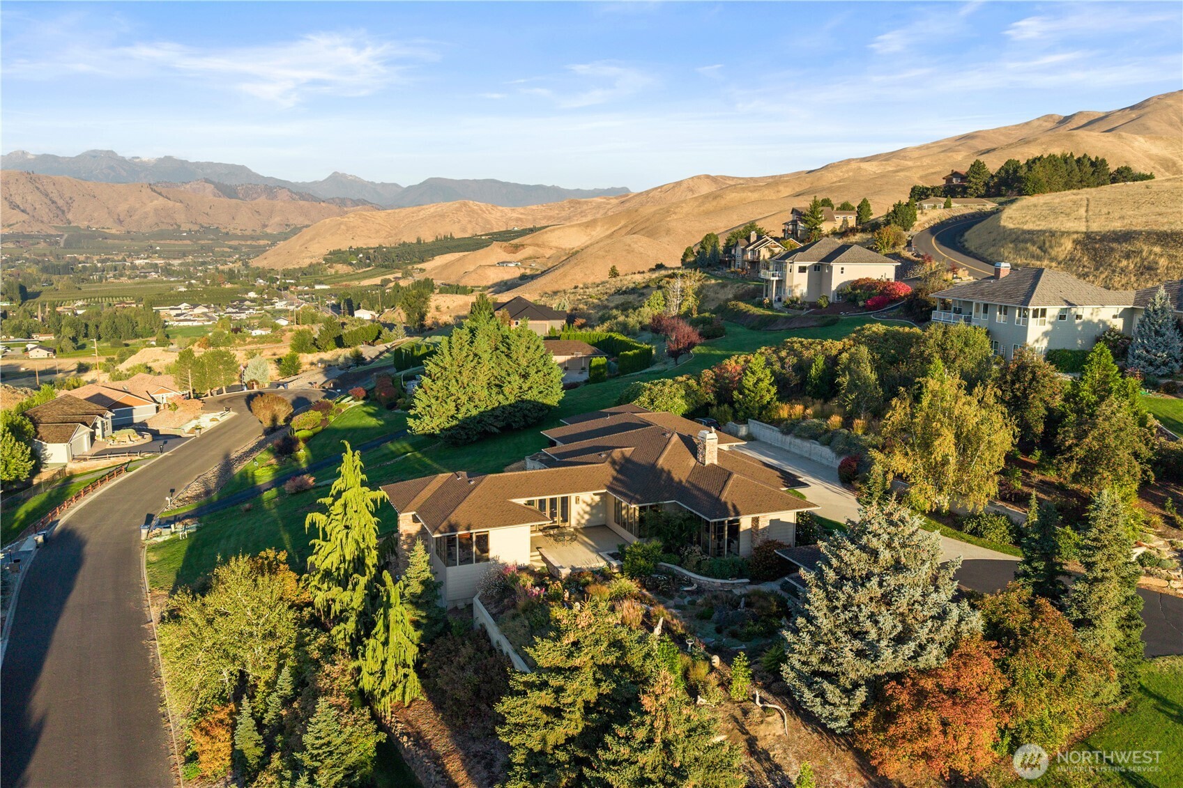 main property photo 37