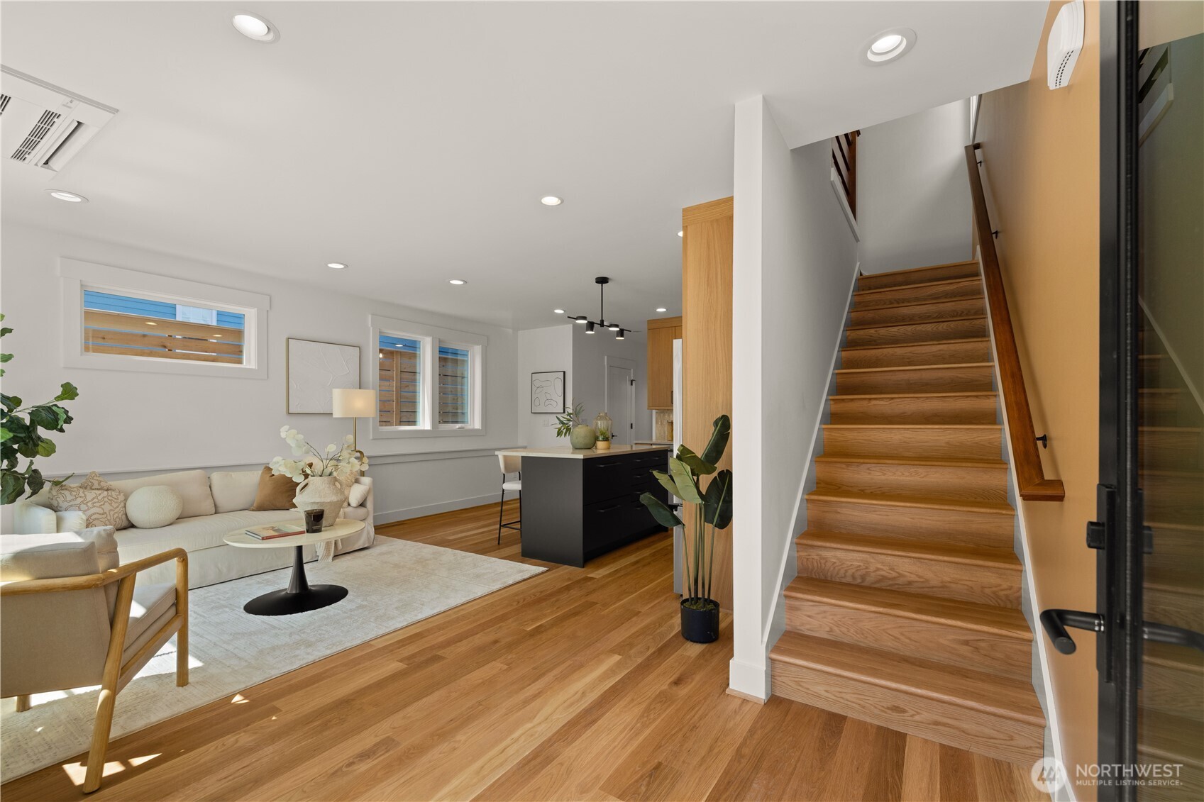 property viewer photo 1