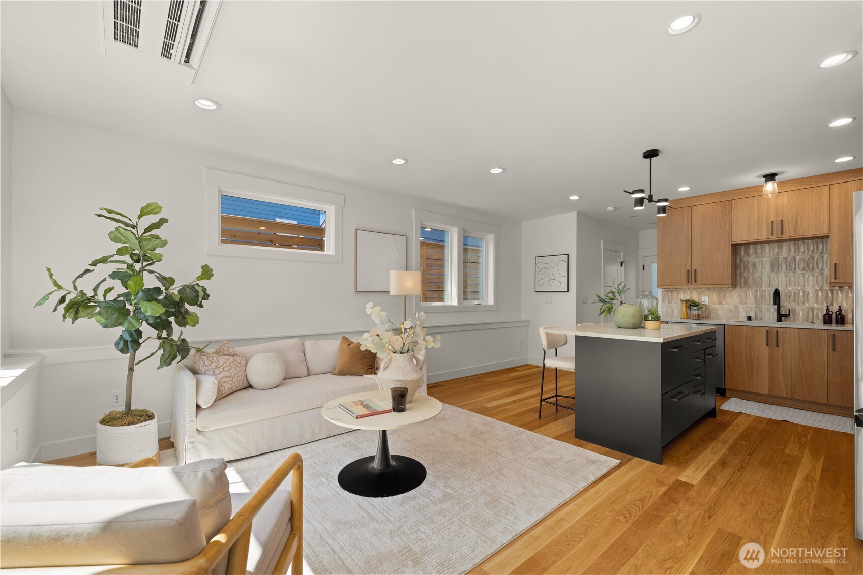 property viewer photo 2