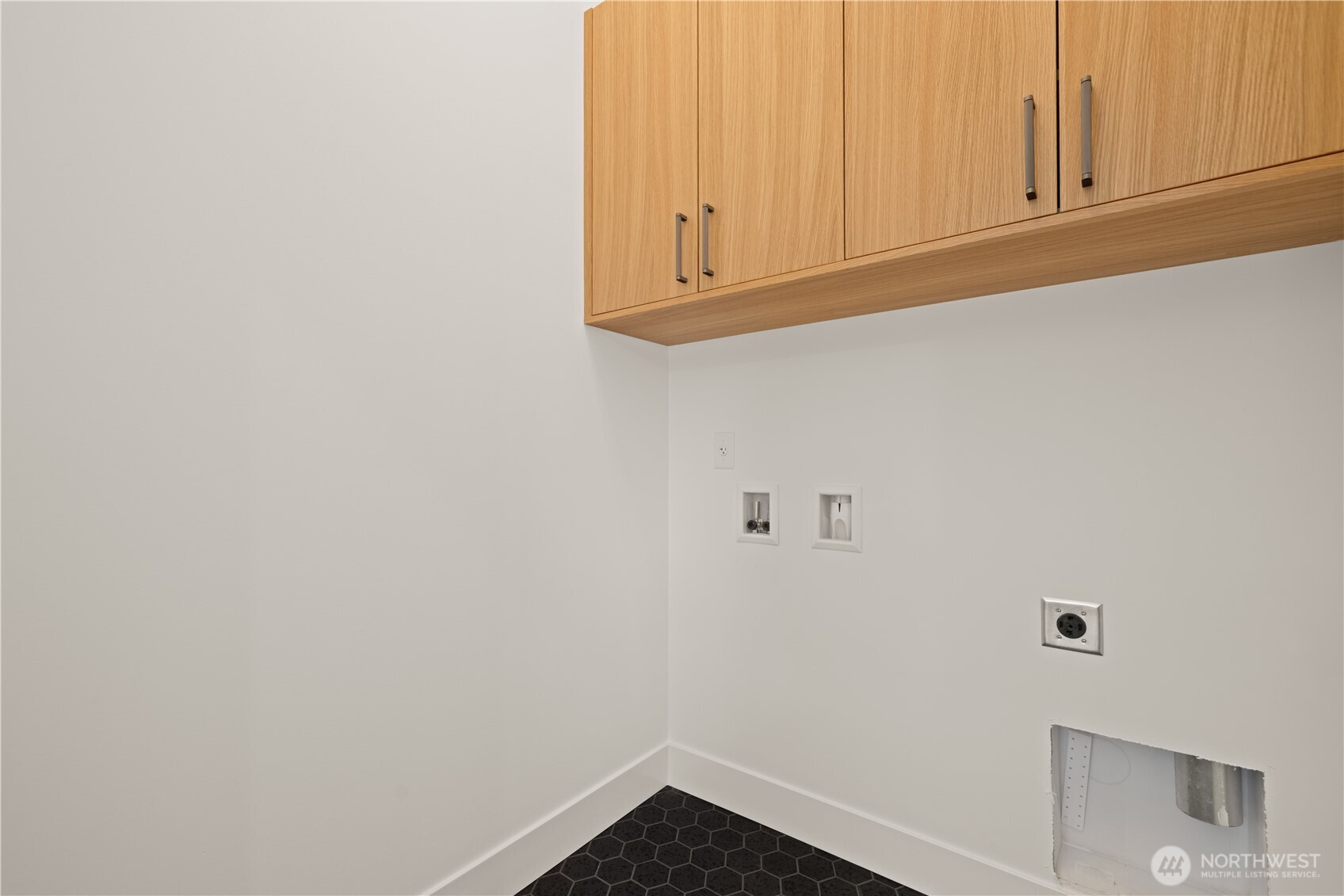 property viewer photo 20