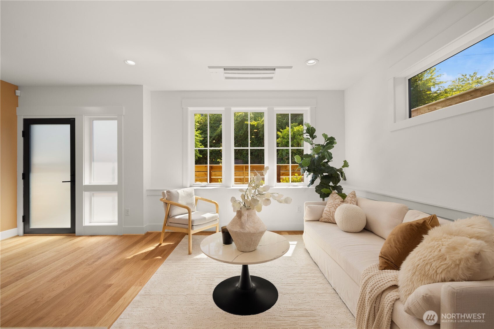 property viewer photo 5