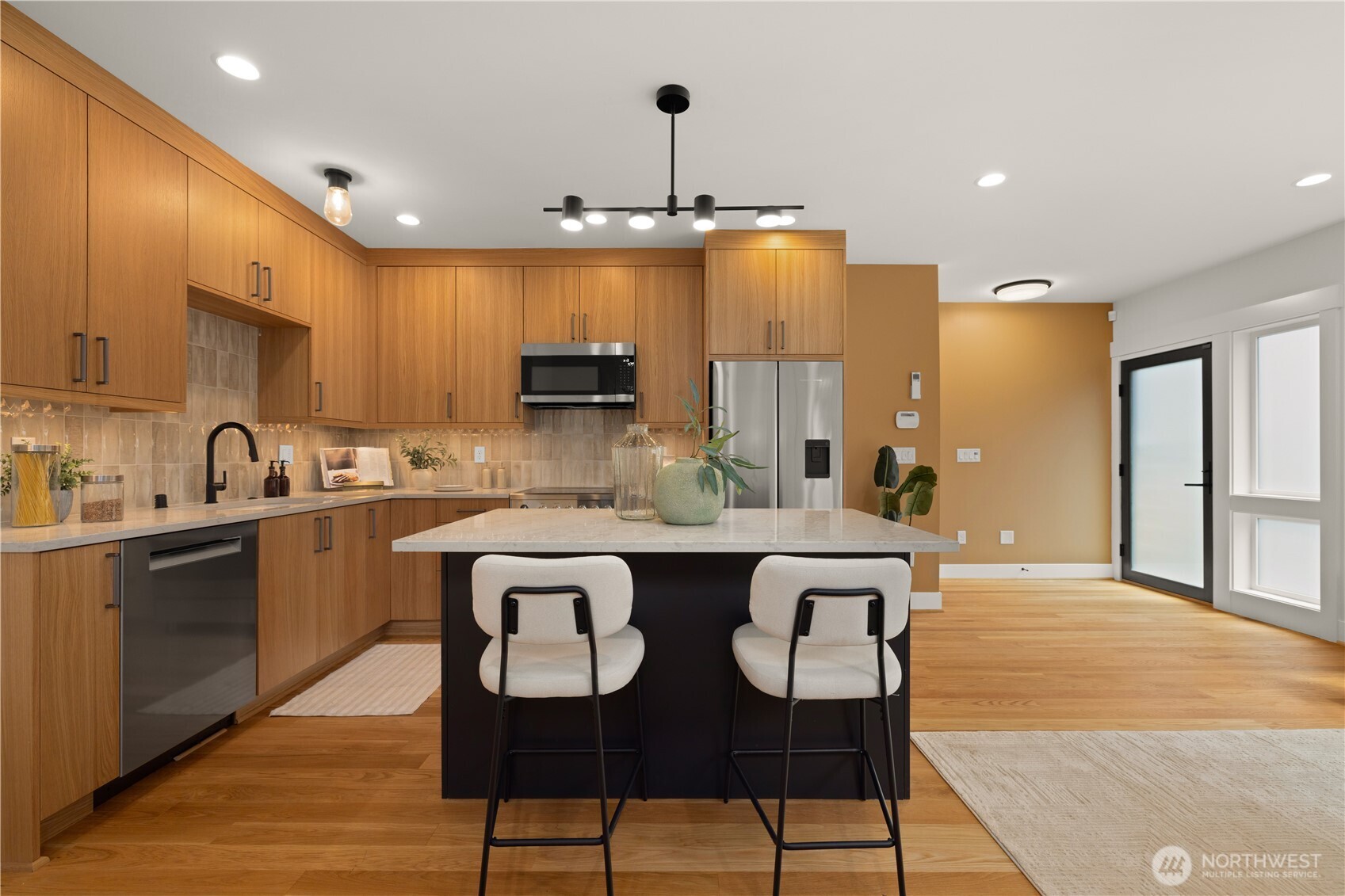 property viewer photo 6