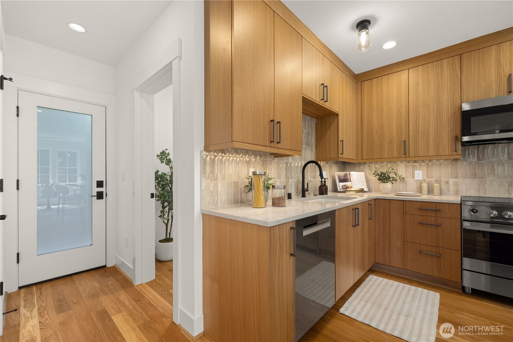 property viewer photo 8