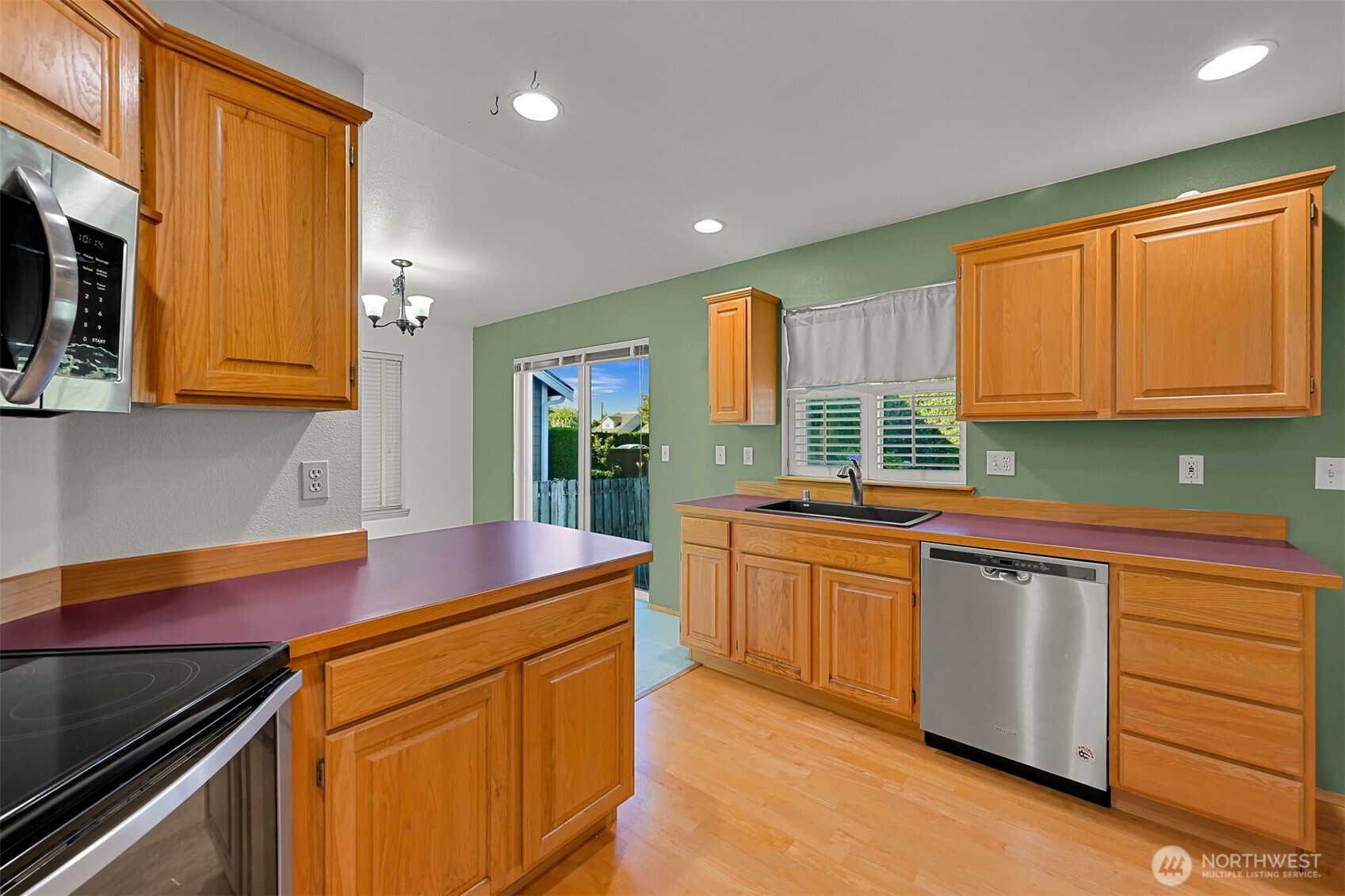 main property photo 16