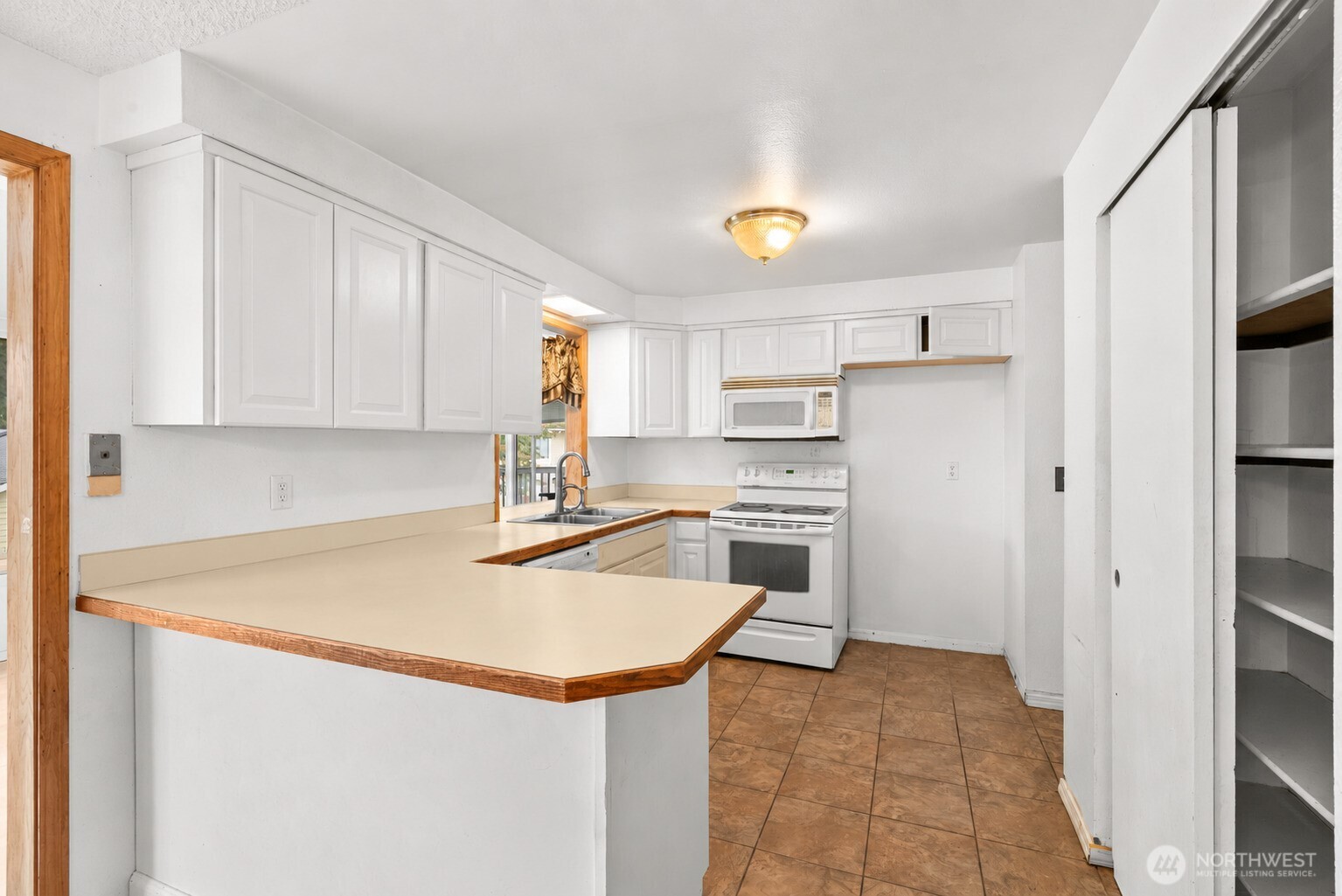property viewer photo 3