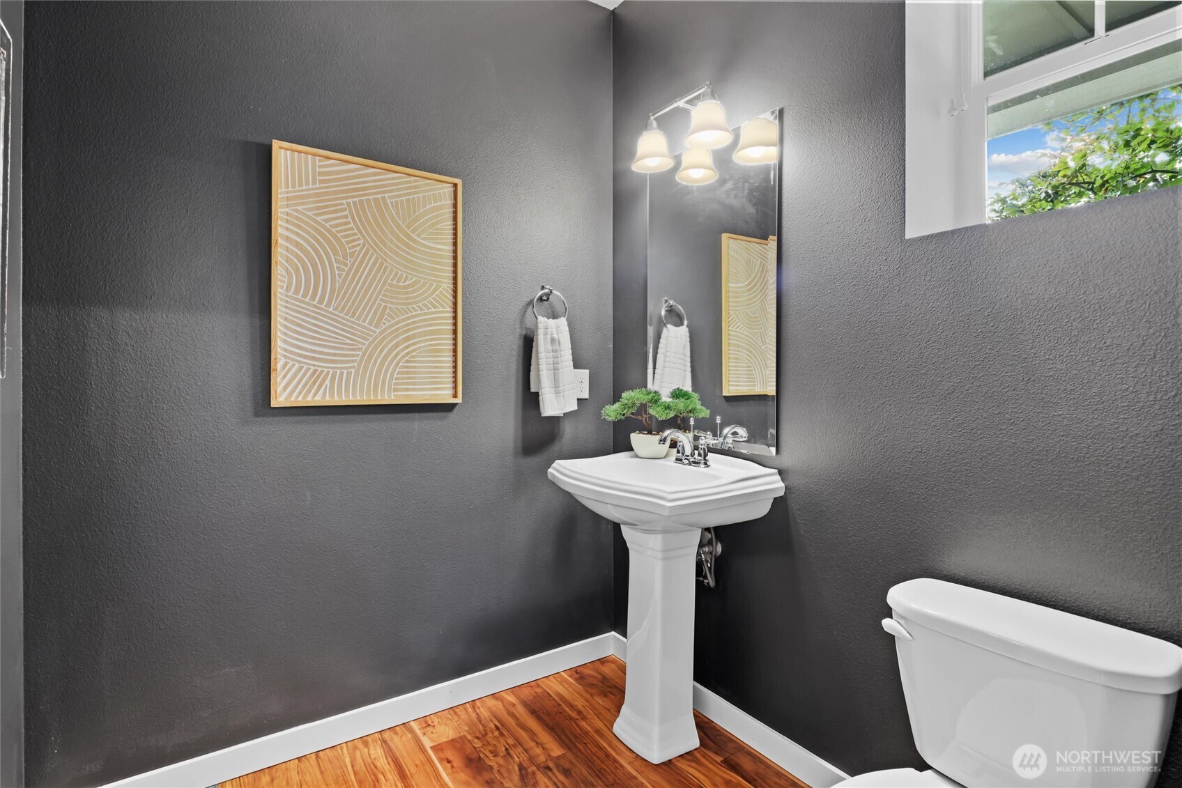 property viewer photo 13