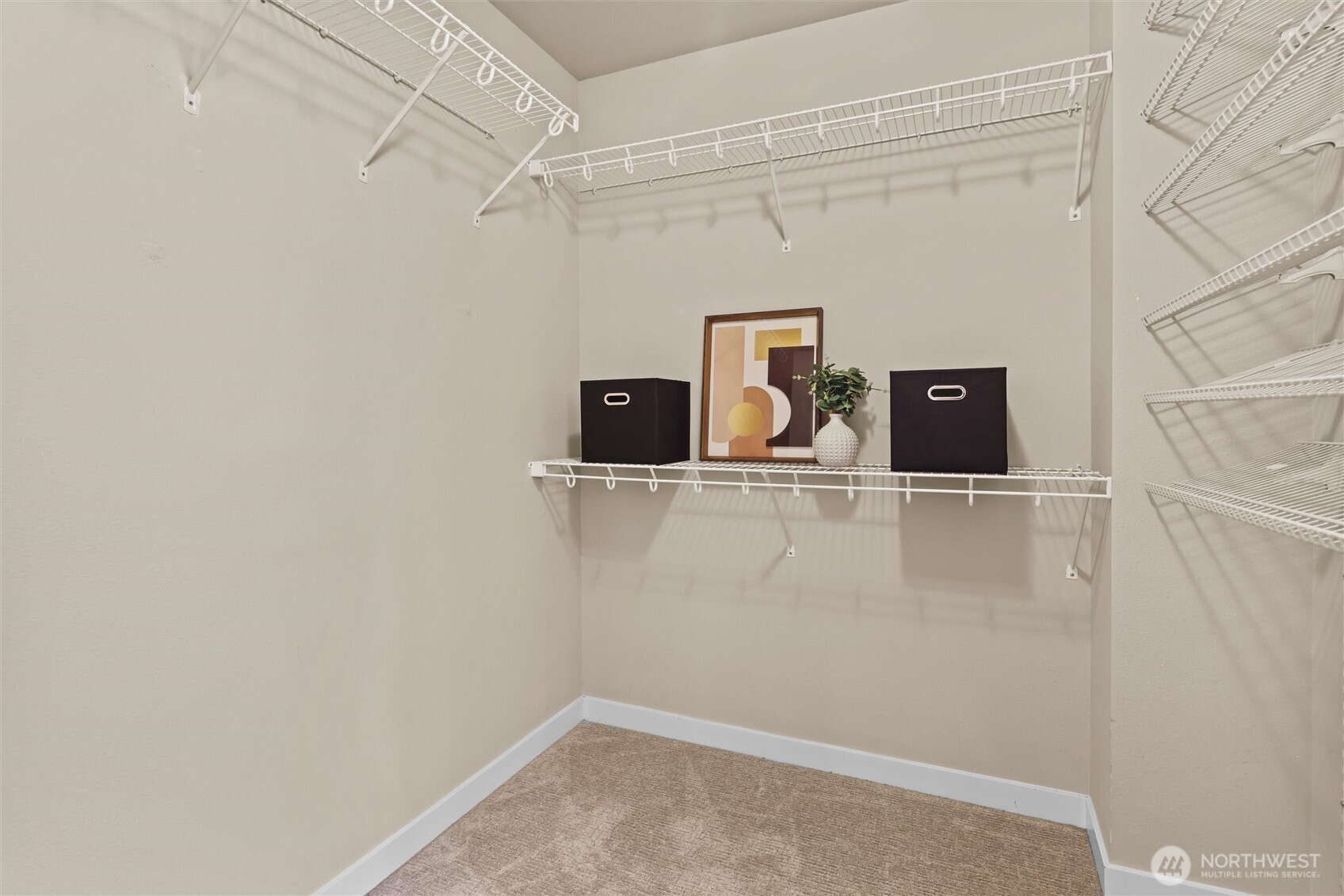 property viewer photo 19