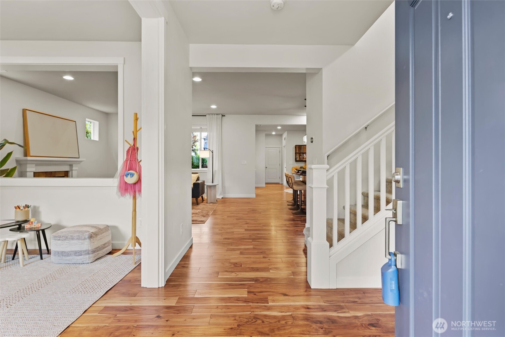 property viewer photo 2
