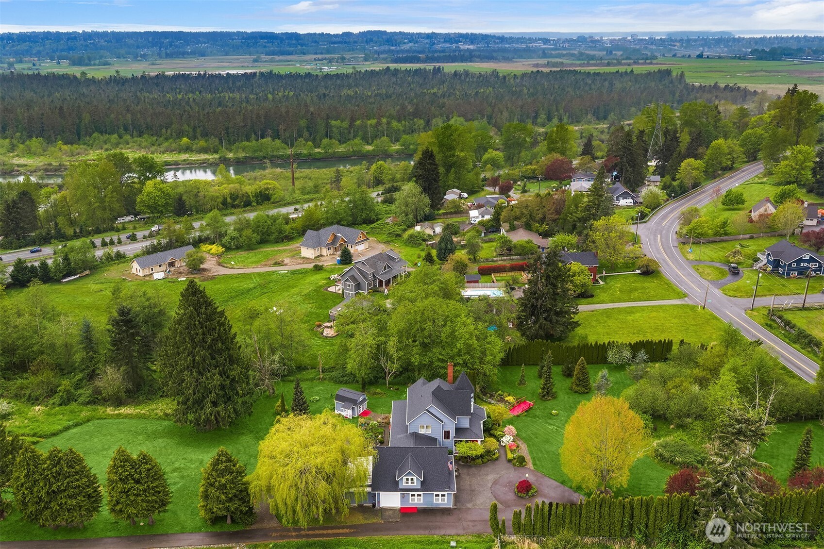 main property photo 31