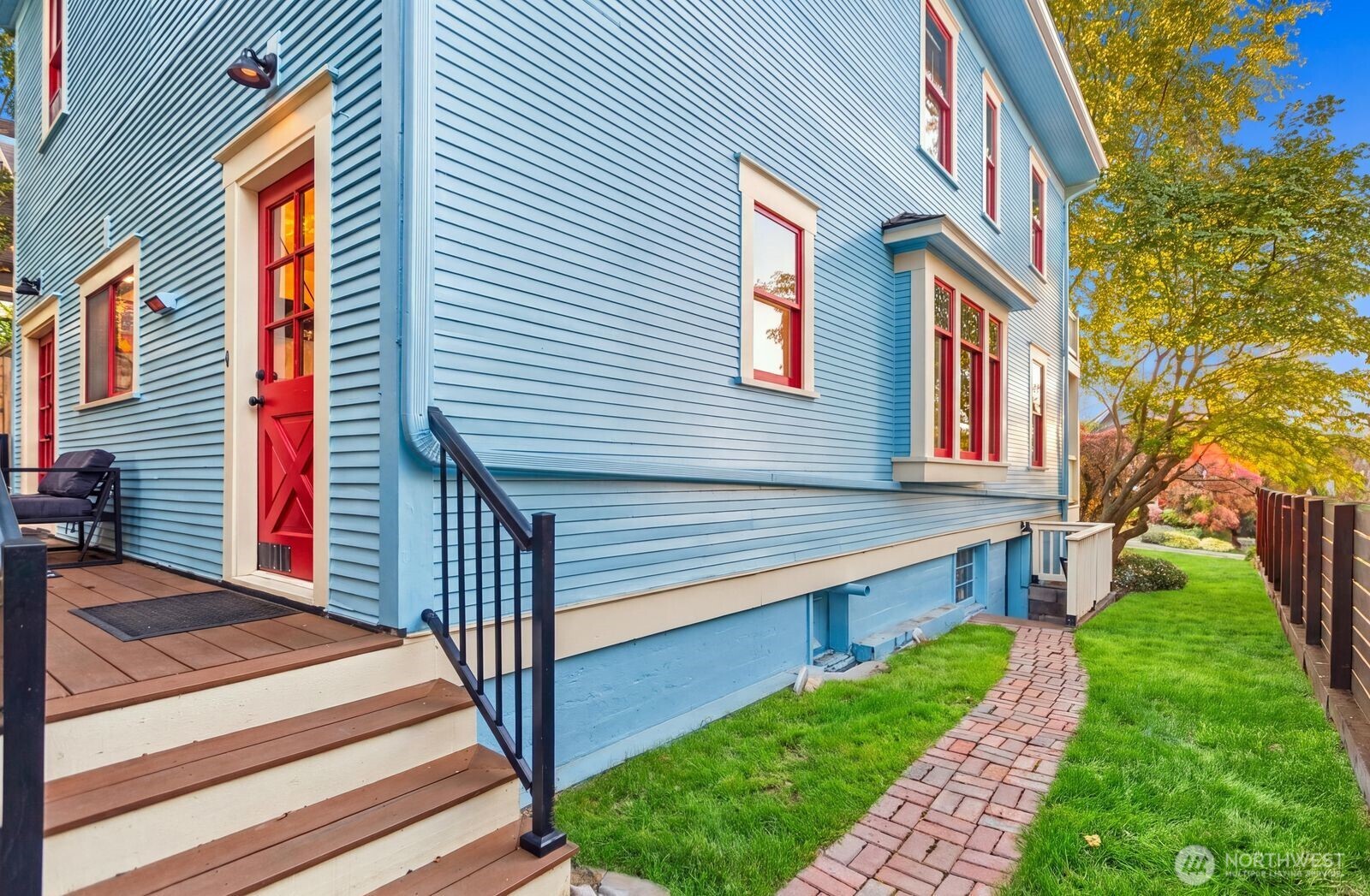 main property photo 30