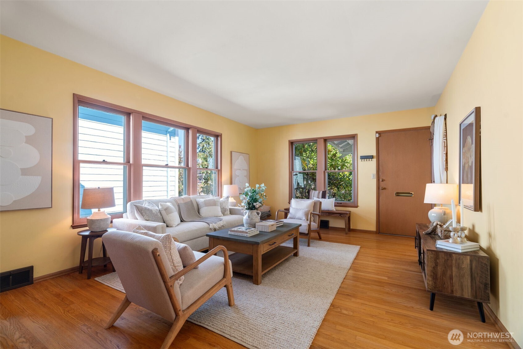 property viewer photo 5