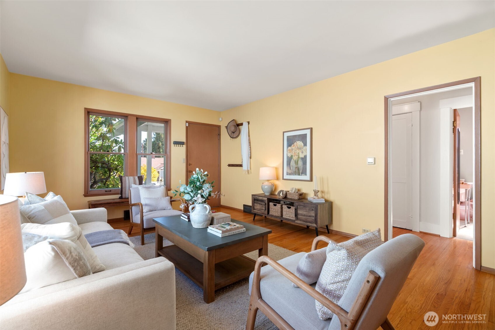 property viewer photo 6