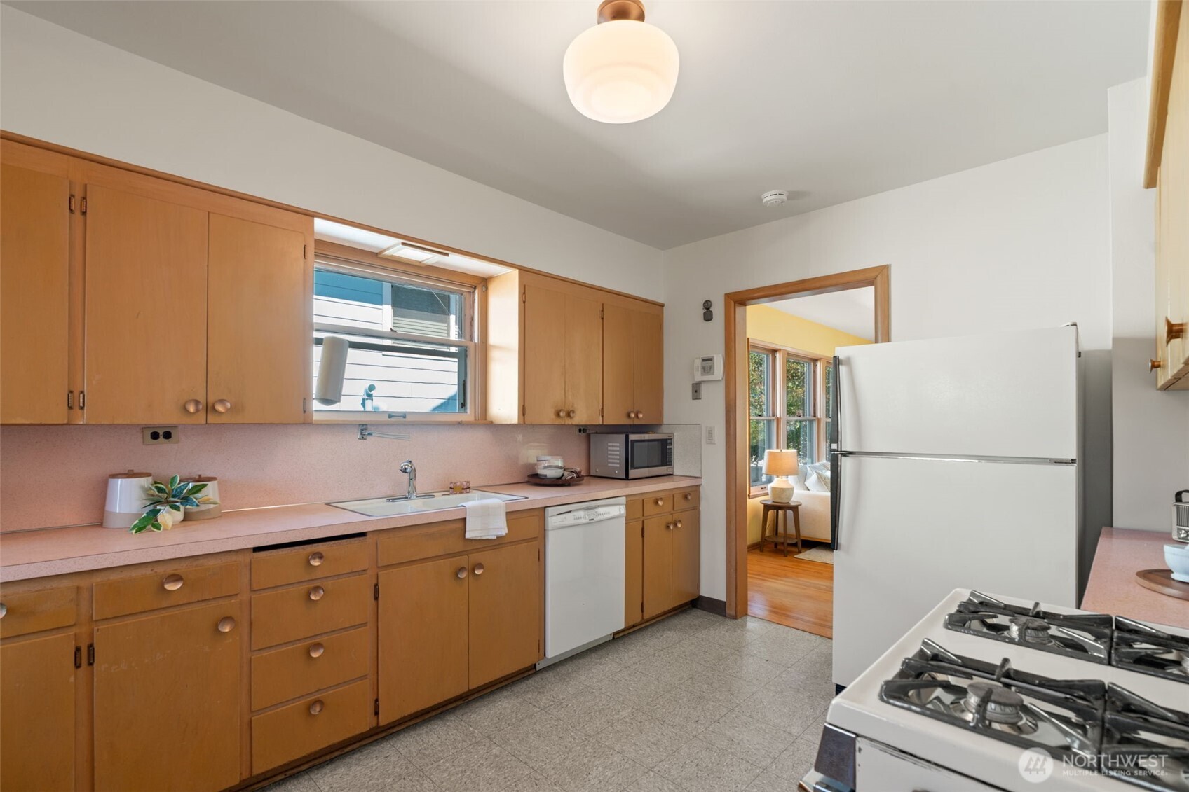 property viewer photo 7