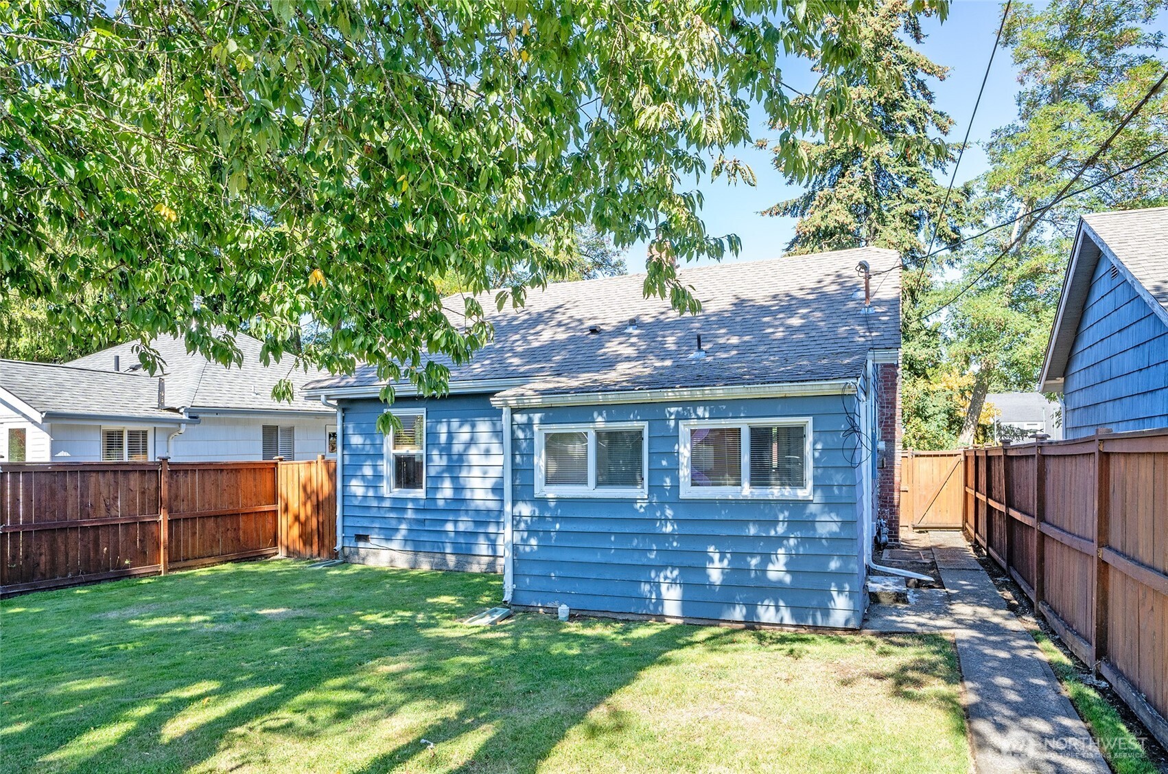 property viewer photo 17