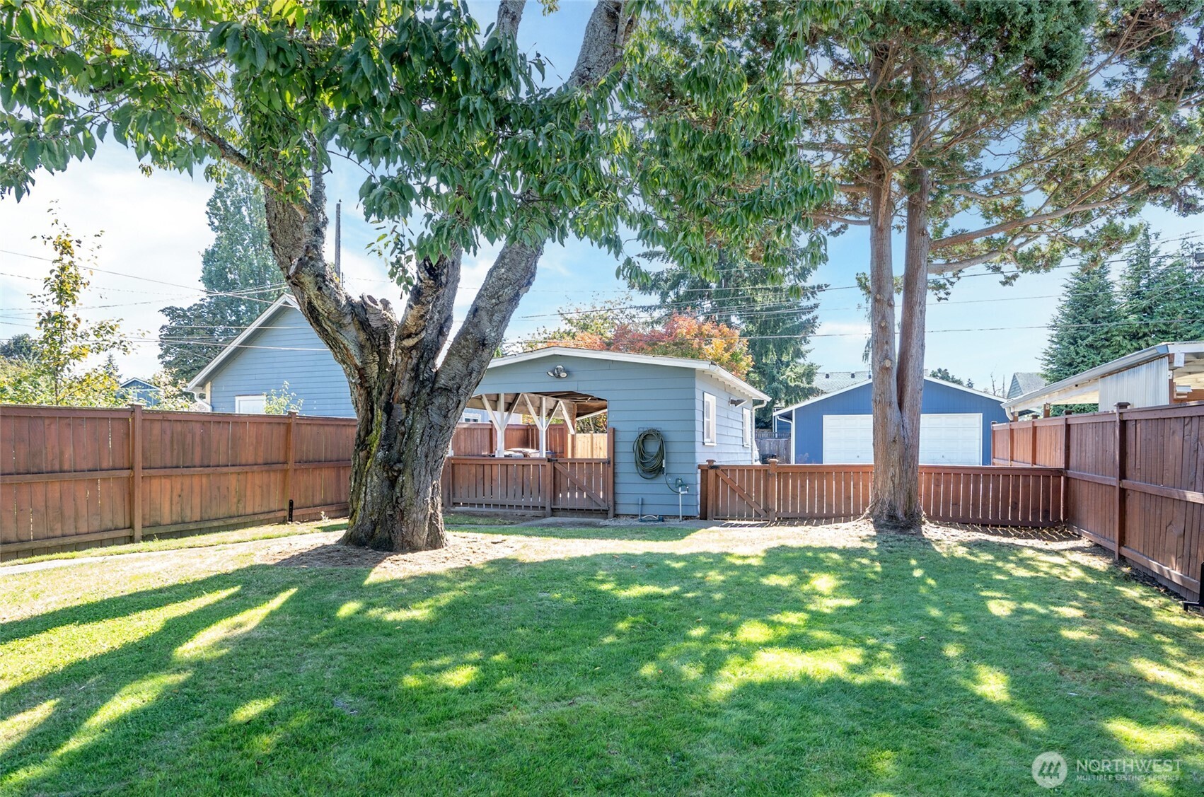 property viewer photo 19
