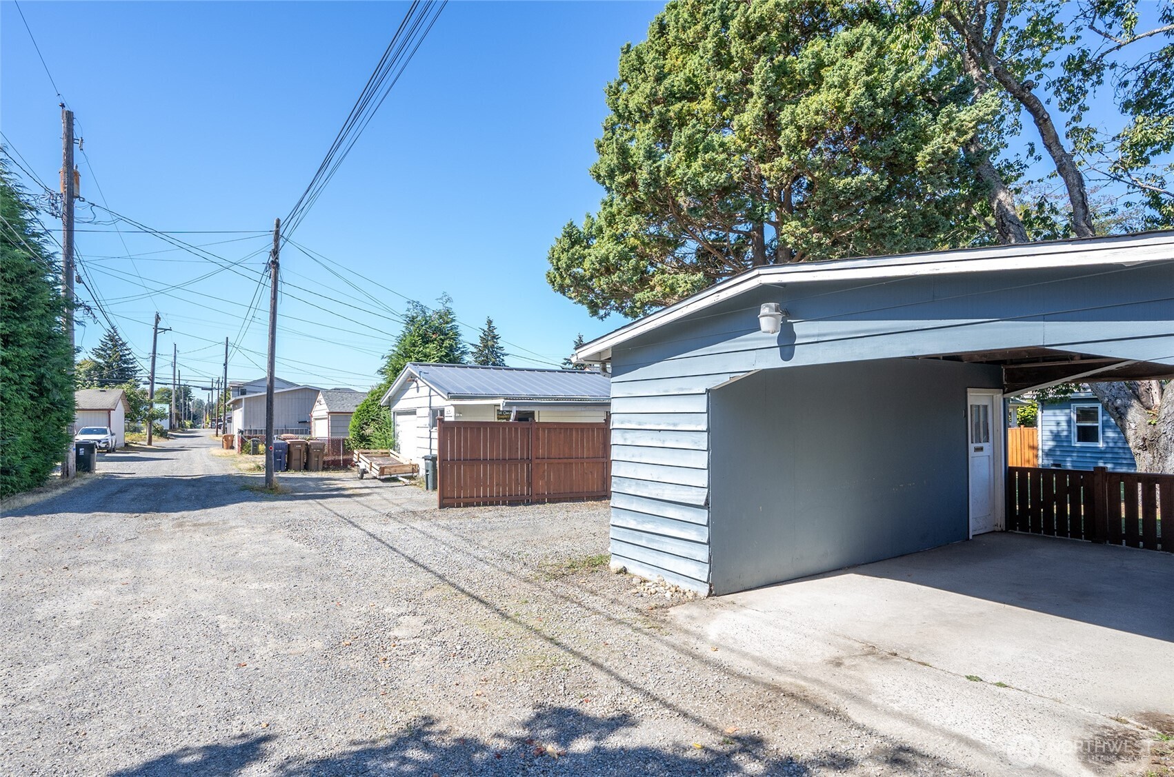 property viewer photo 24