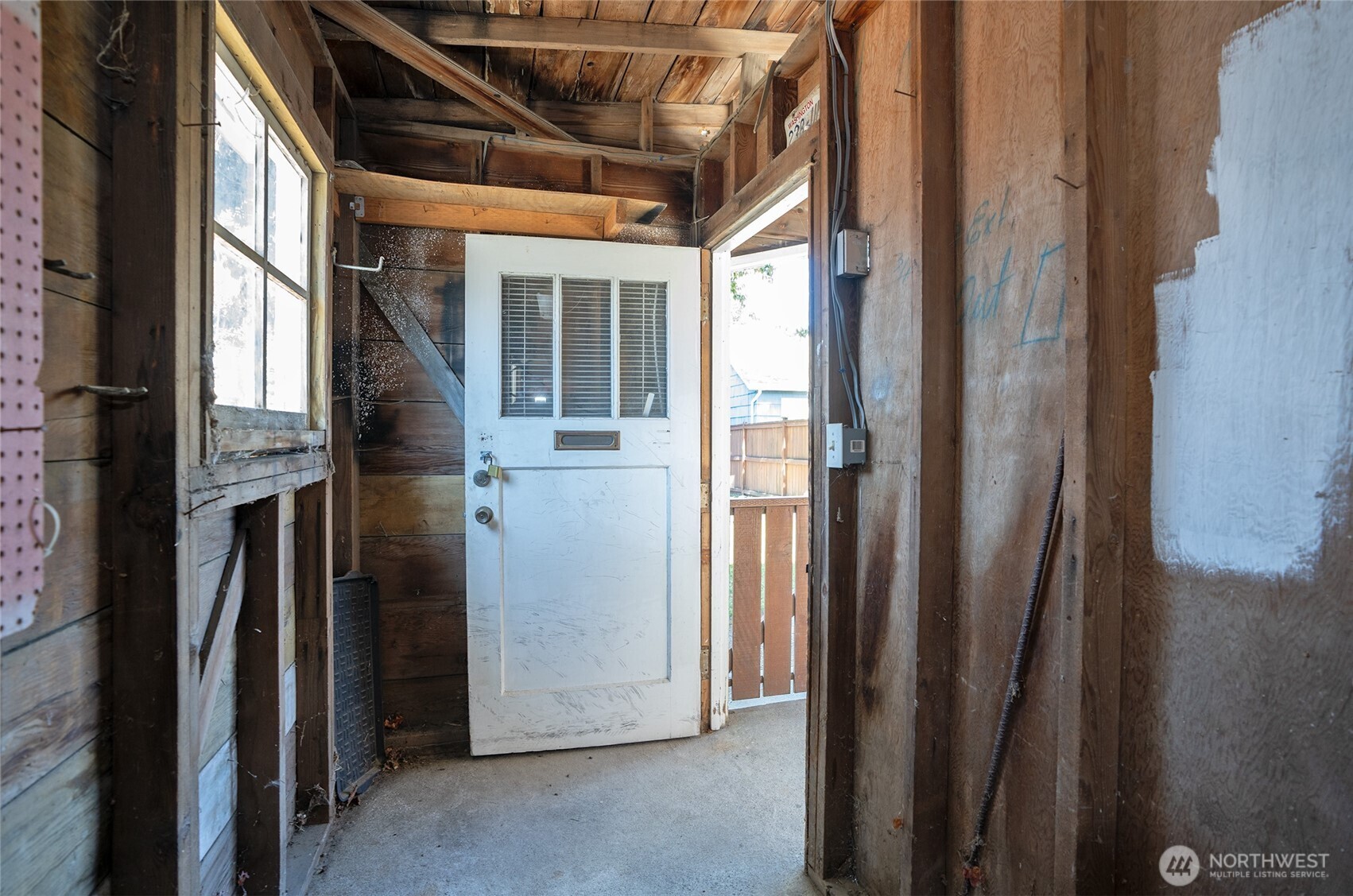 property viewer photo 26