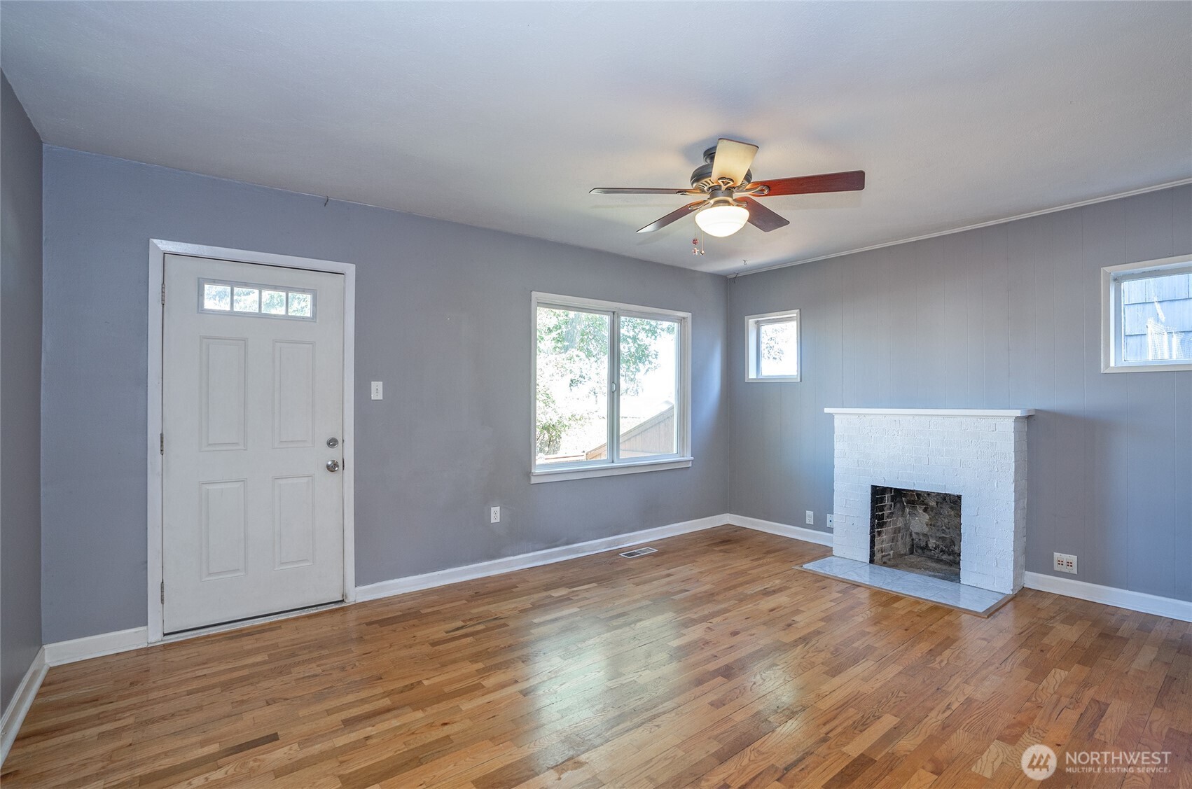 property viewer photo 5