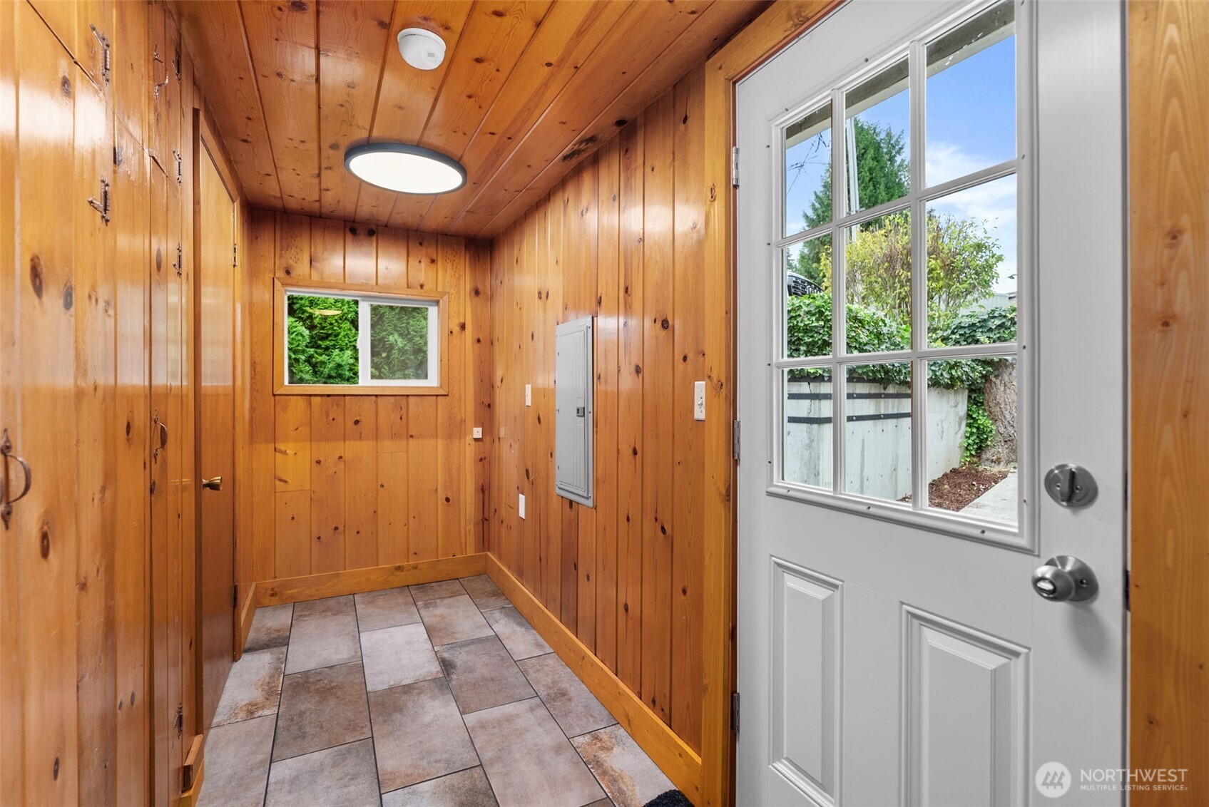 property viewer photo 19