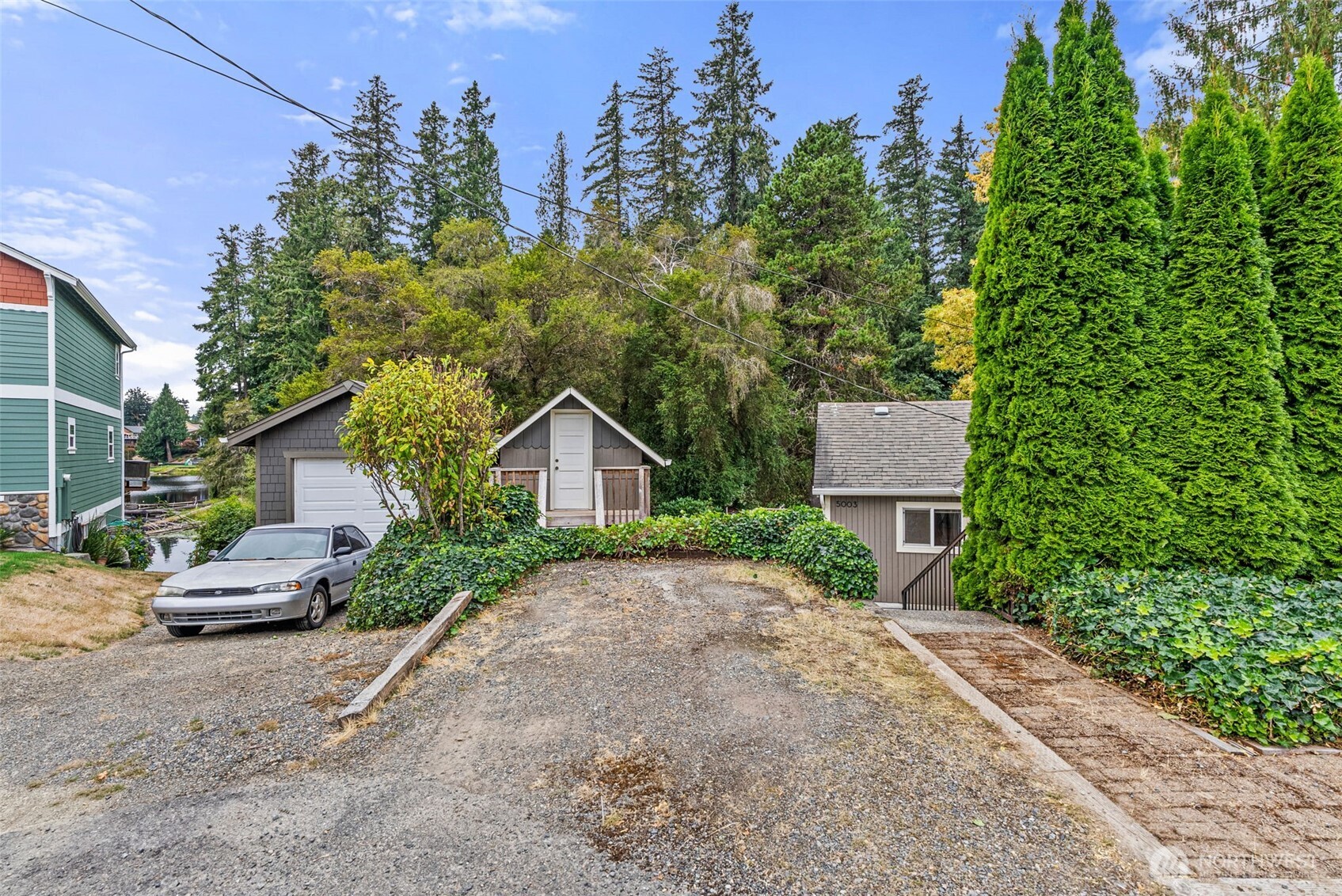 property viewer photo 31