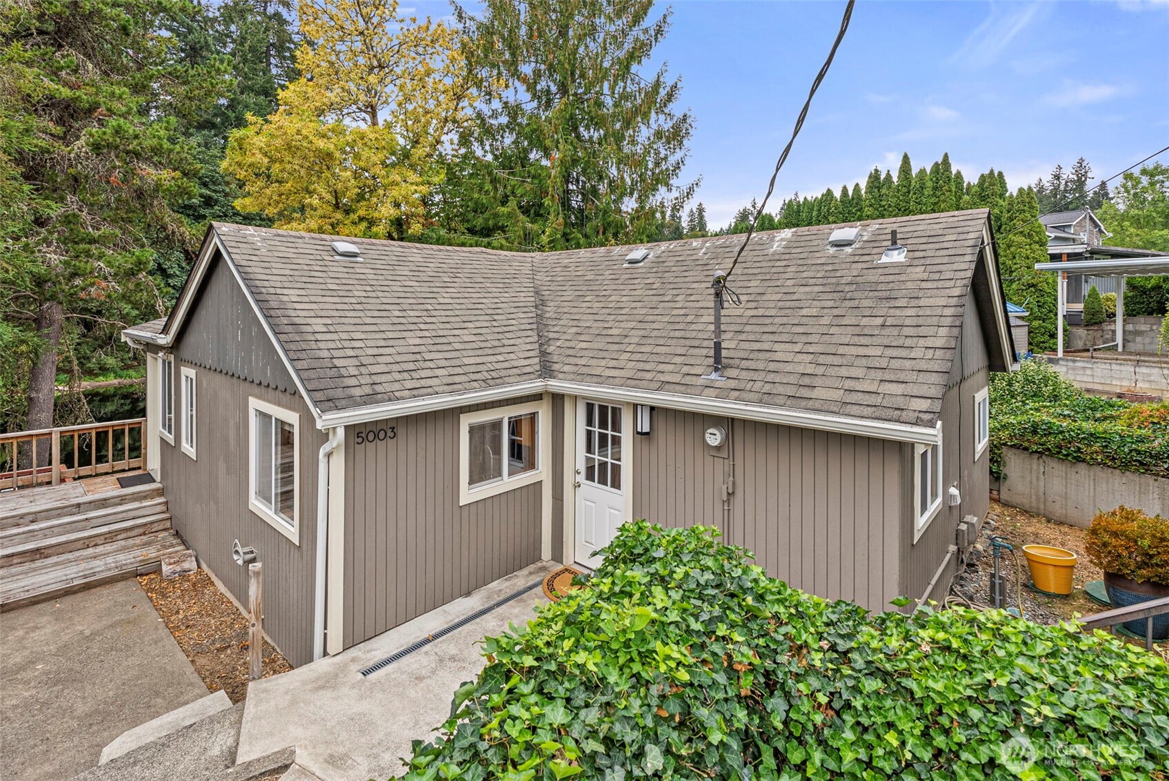 property viewer photo 5